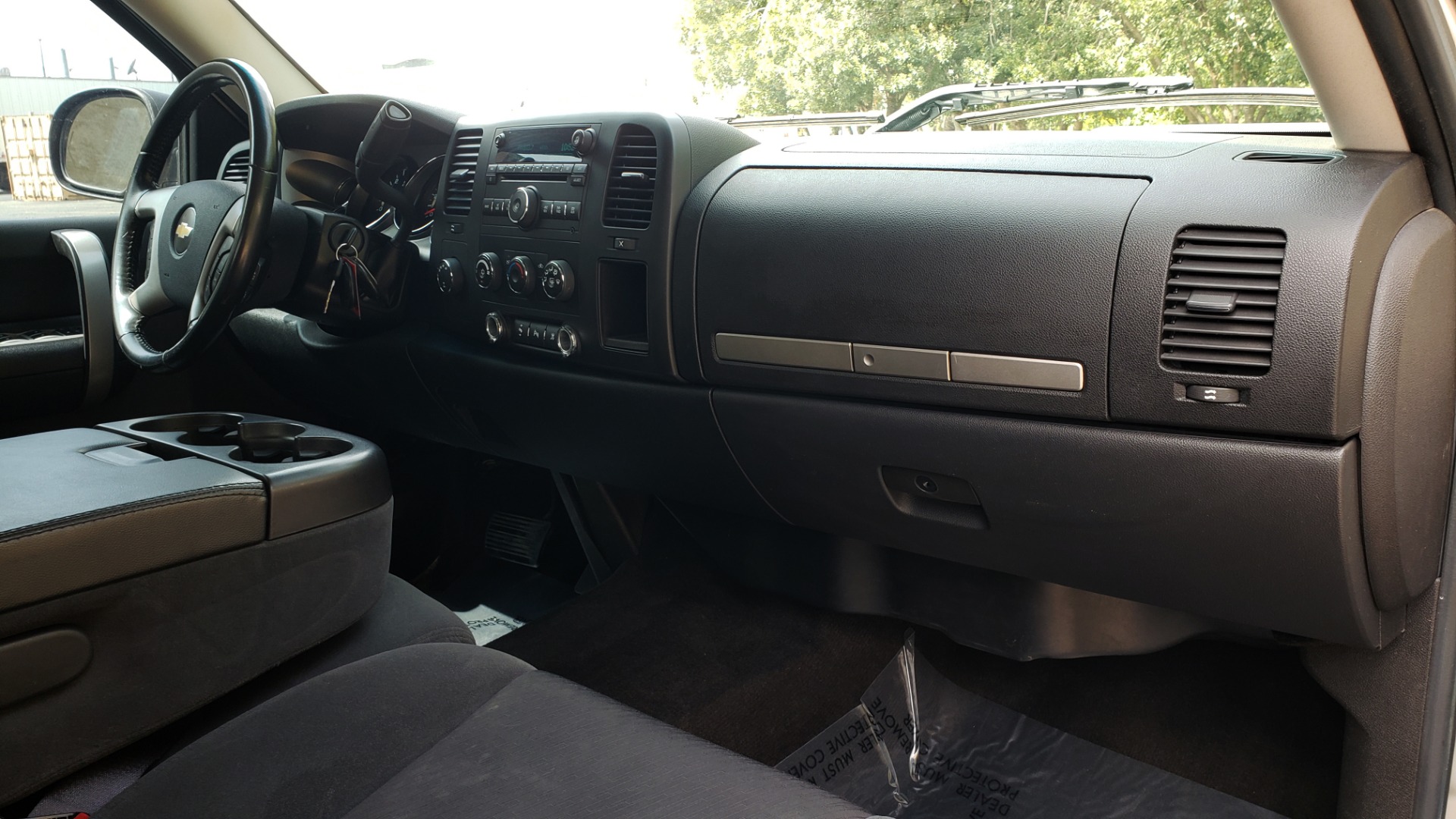Used 2009 Chevrolet SILVERADO 1500 LT / CREWCAB / 5.3L V8 / 4WD / TRAILER PKG / REARVIEW for sale Sold at Formula Imports in Charlotte NC 28227 53