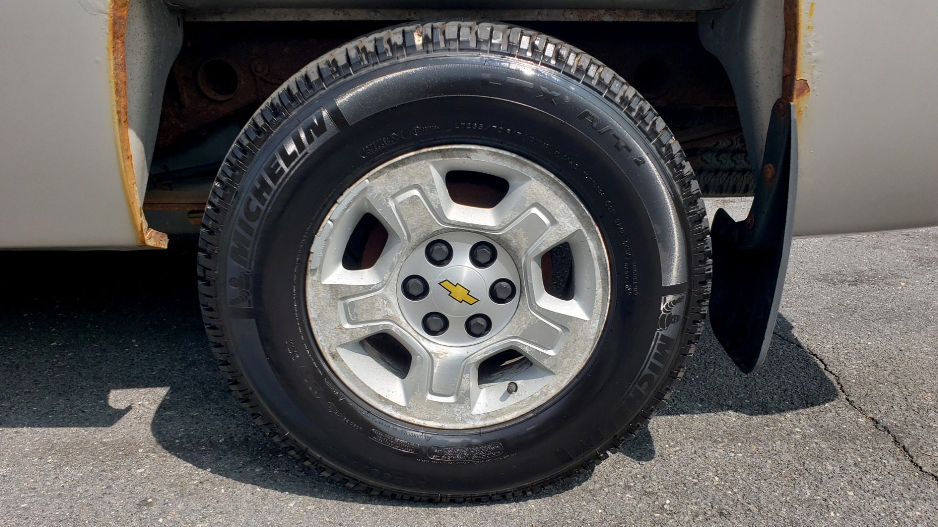 Used 2009 Chevrolet SILVERADO 1500 LT / CREWCAB / 5.3L V8 / 4WD / TRAILER PKG / REARVIEW for sale Sold at Formula Imports in Charlotte NC 28227 66