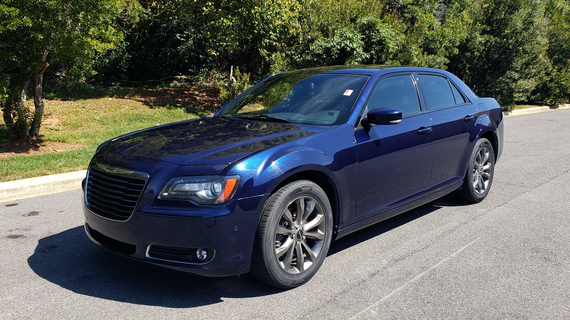 Used 2014 Chrysler 300 S AWD / SAFETY TEC / BLIND SPOT / LIGHT GRP / LUXURY GRP for sale Sold at Formula Imports in Charlotte NC 28227 3