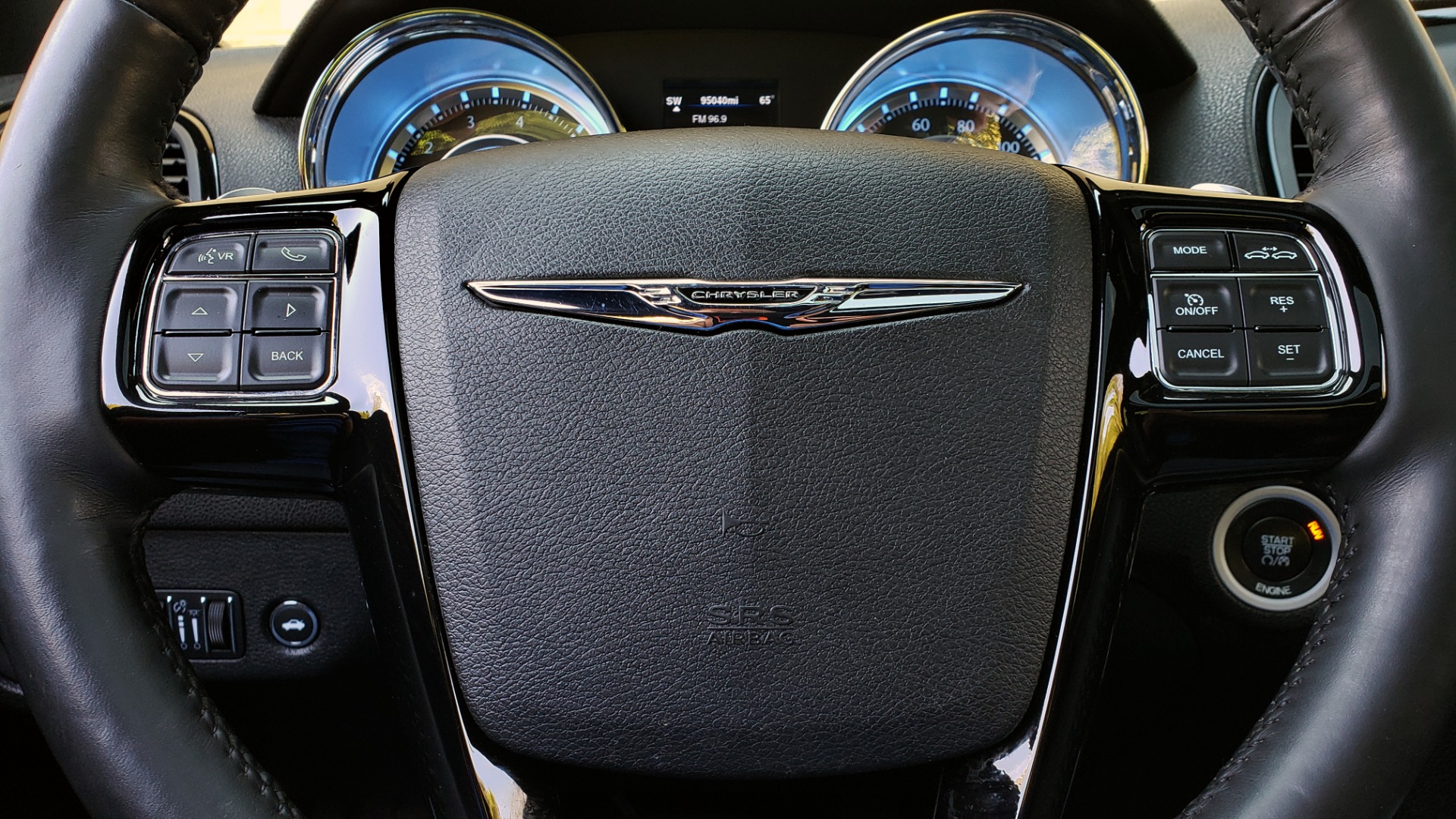 Used 2014 Chrysler 300 S AWD / SAFETY TEC / BLIND SPOT / LIGHT GRP / LUXURY GRP for sale Sold at Formula Imports in Charlotte NC 28227 44