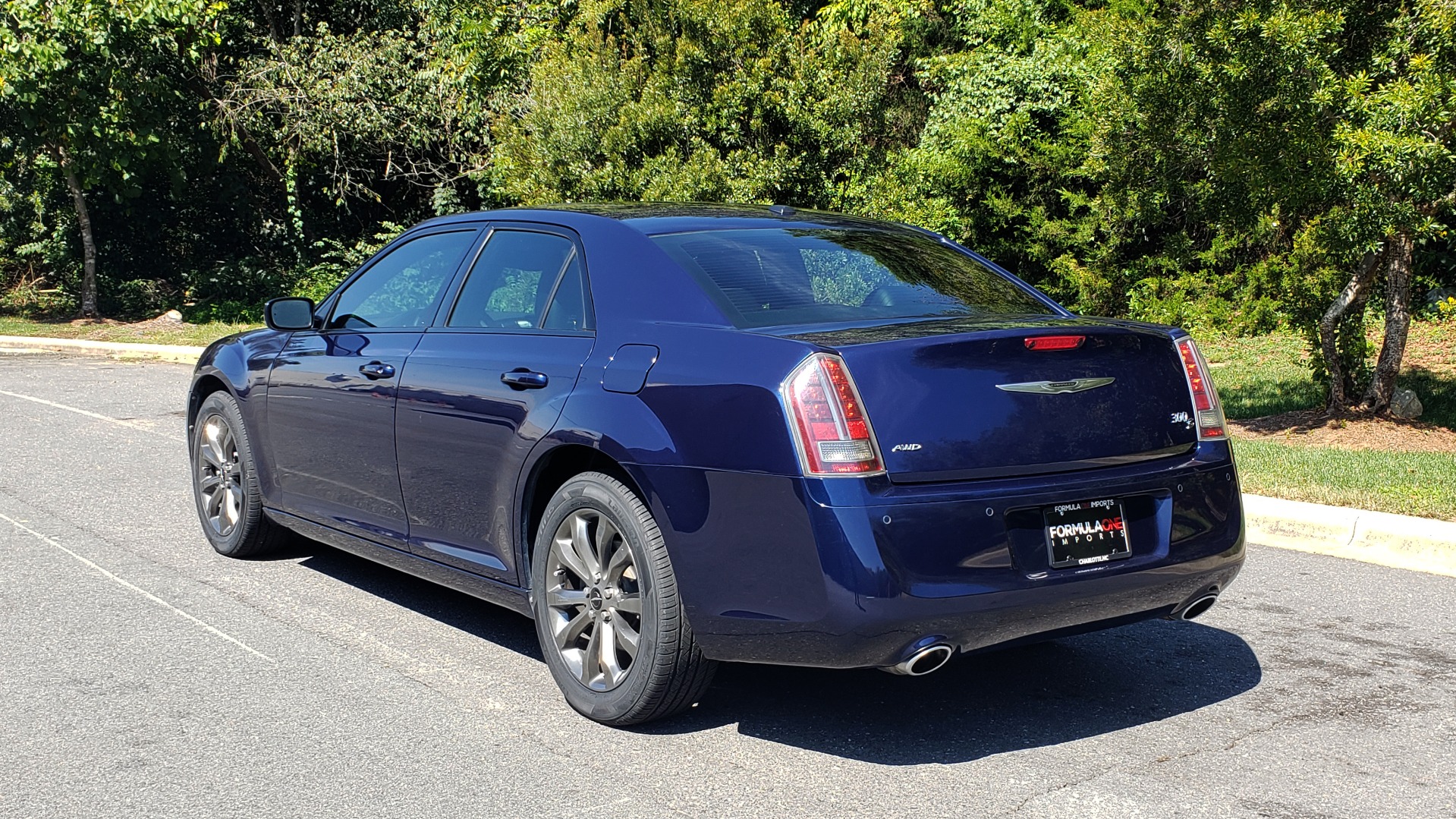Used 2014 Chrysler 300 S AWD / SAFETY TEC / BLIND SPOT / LIGHT GRP / LUXURY GRP for sale Sold at Formula Imports in Charlotte NC 28227 5