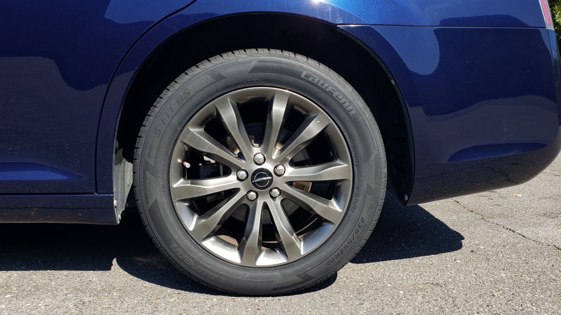 Used 2014 Chrysler 300 S AWD / SAFETY TEC / BLIND SPOT / LIGHT GRP / LUXURY GRP for sale Sold at Formula Imports in Charlotte NC 28227 84