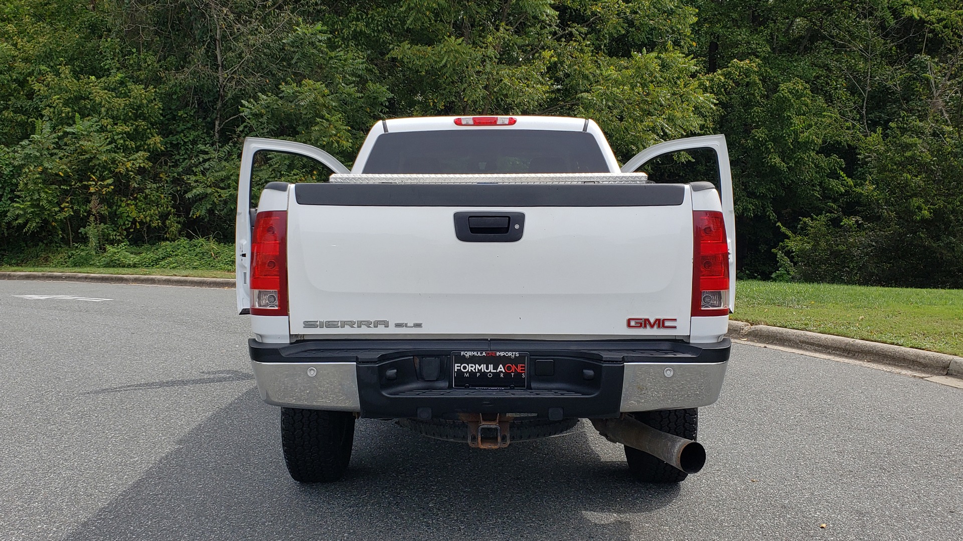 Used 2009 GMC SIERRA 2500HD SLE 4WD CREWCAB / 6.6L DURAMAX / 6-SPD ALLISON for sale Sold at Formula Imports in Charlotte NC 28227 24