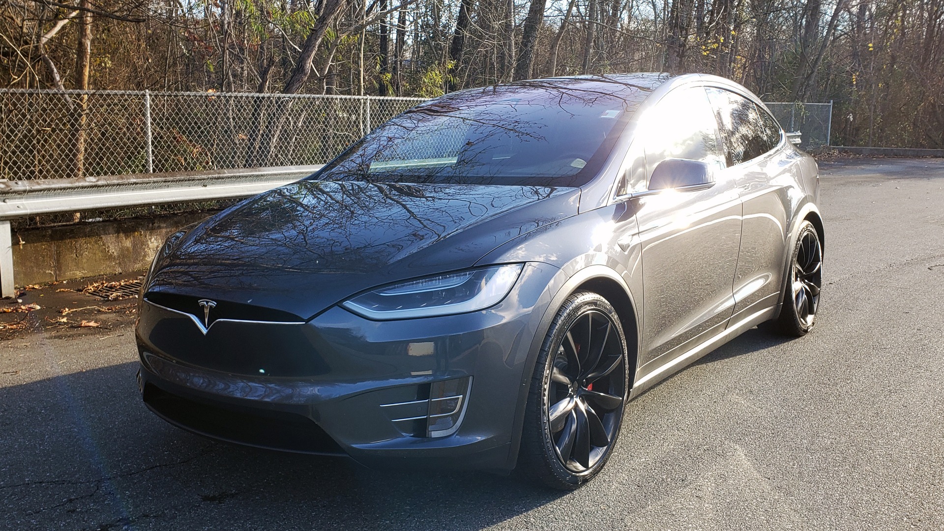 Used 2016 Tesla MODEL X P100D LUDICROUS PERF / PREM / TECH / AUTO PILOT / TOWING for sale Sold at Formula Imports in Charlotte NC 28227 4