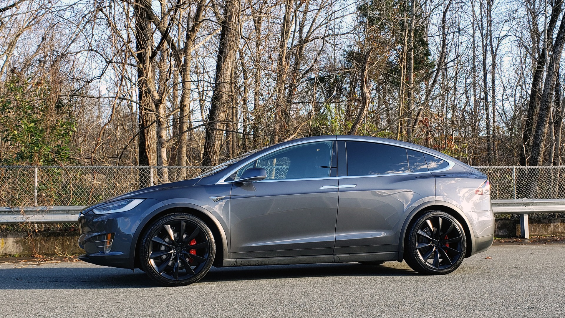 Used 2016 Tesla MODEL X P100D LUDICROUS PERF / PREM / TECH / AUTO PILOT / TOWING for sale Sold at Formula Imports in Charlotte NC 28227 5