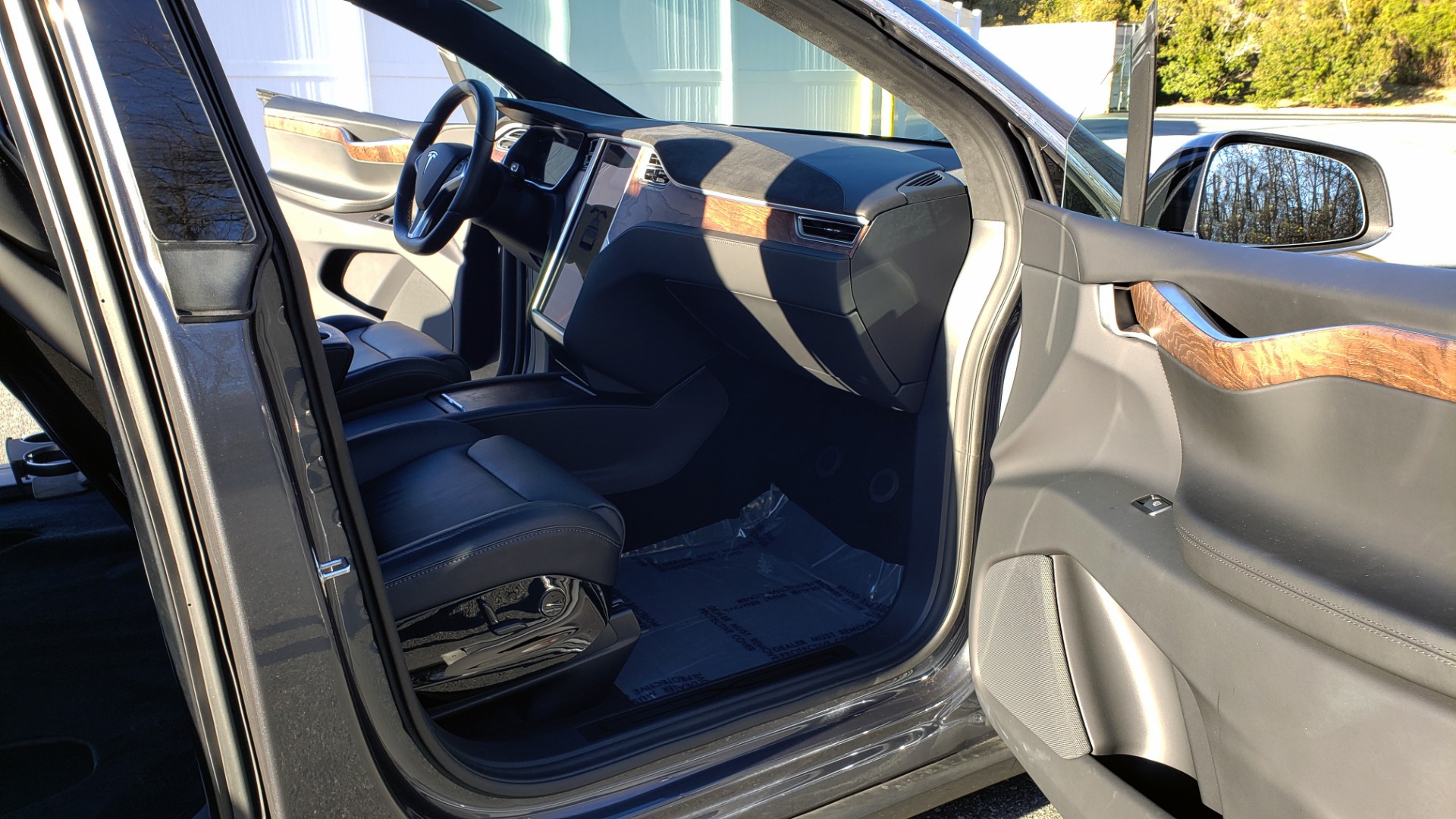 Used 2016 Tesla MODEL X P100D LUDICROUS PERF / PREM / TECH / AUTO PILOT / TOWING for sale Sold at Formula Imports in Charlotte NC 28227 54