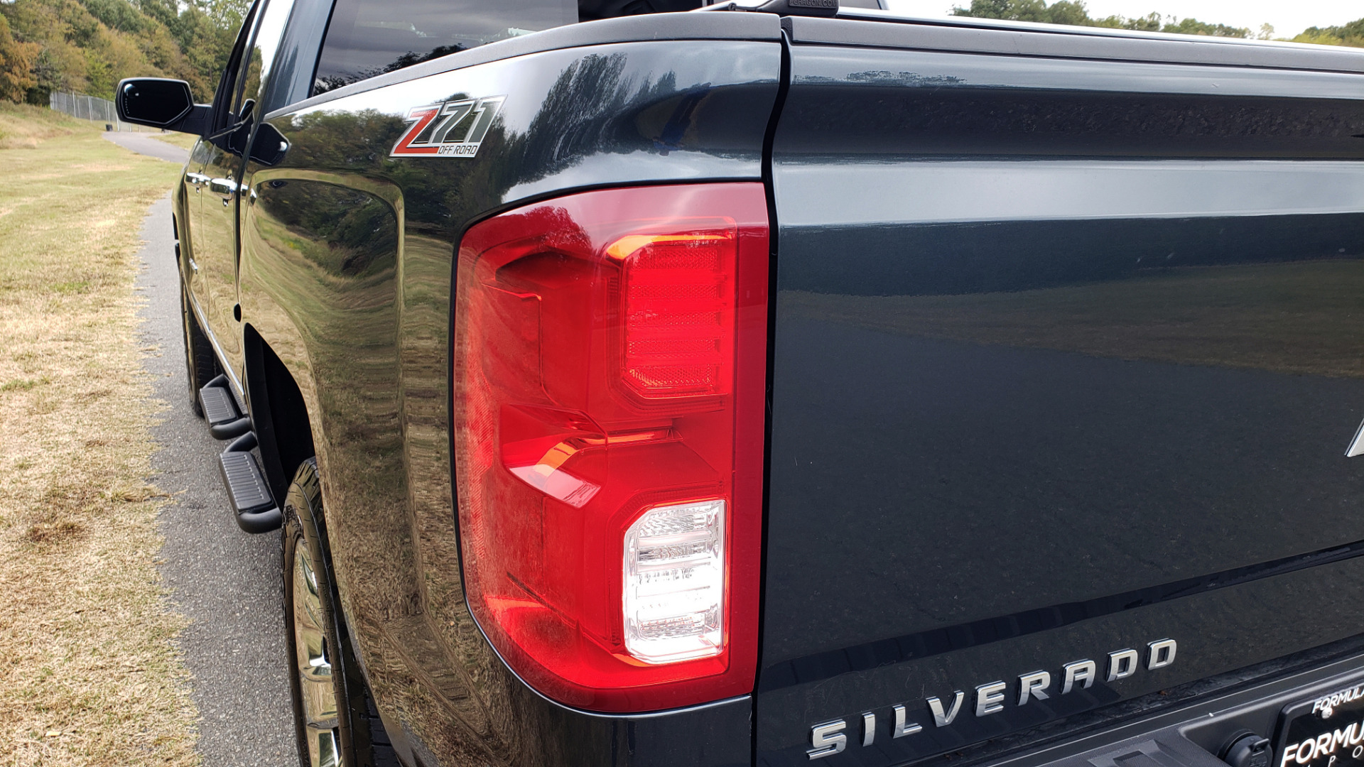 Used 2017 Chevrolet SILVERADO 1500 LTZ 4WD / NAV / BOSE / LEATHER / CAMERA / LOADED for sale Sold at Formula Imports in Charlotte NC 28227 43