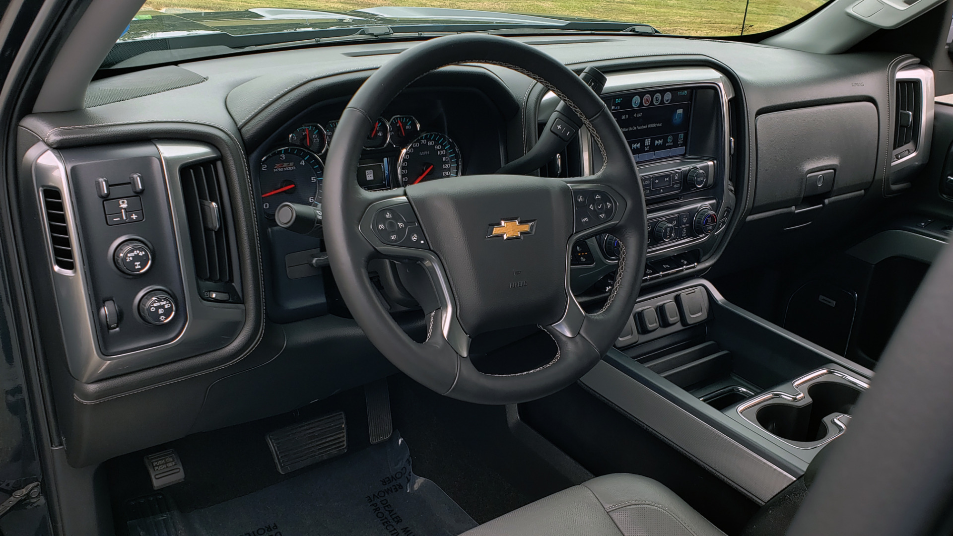 Used 2017 Chevrolet SILVERADO 1500 LTZ 4WD / NAV / BOSE / LEATHER / CAMERA / LOADED for sale Sold at Formula Imports in Charlotte NC 28227 51