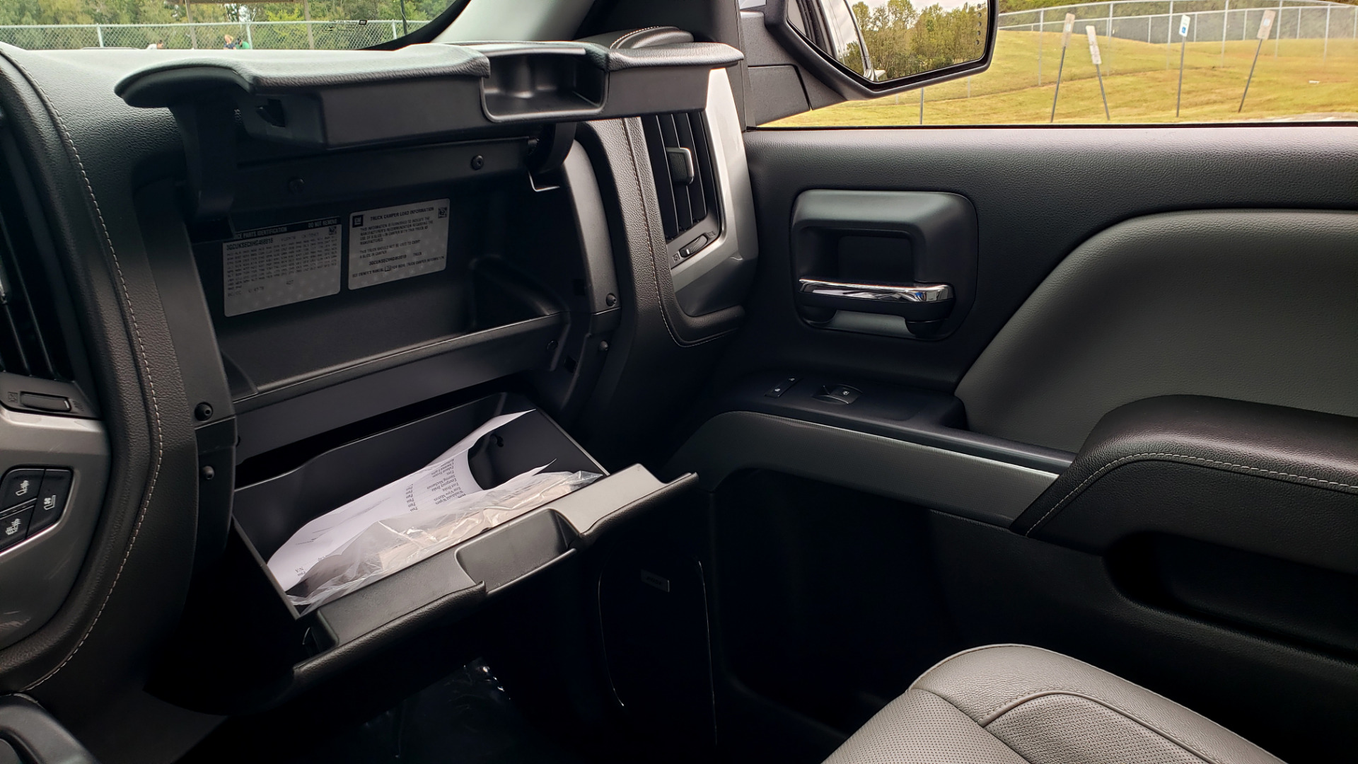 Used 2017 Chevrolet SILVERADO 1500 LTZ 4WD / NAV / BOSE / LEATHER / CAMERA / LOADED for sale Sold at Formula Imports in Charlotte NC 28227 60