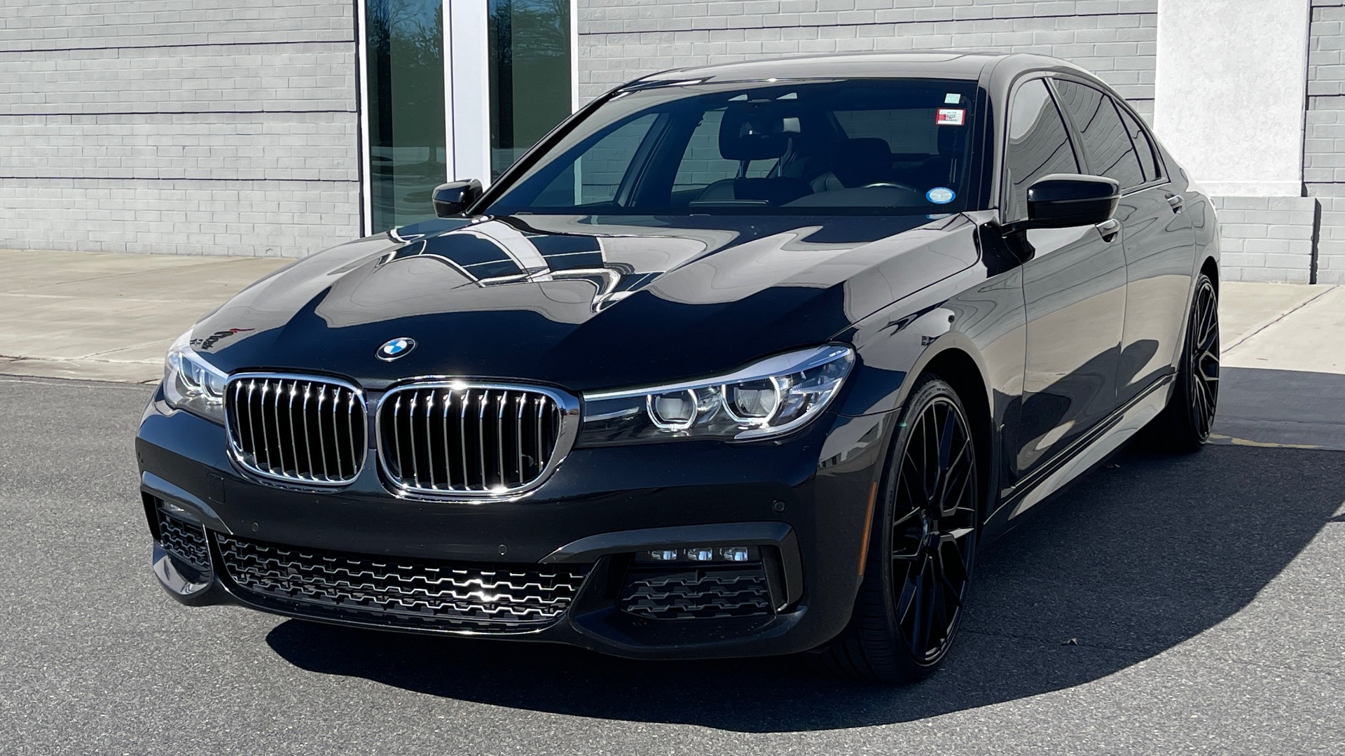 Used 2019 BMW 7 SERIES 740I XDRIVE M-SPORT / CLD WTHR / NAV / SUNROOF / REARVIEW / 22IN WHLS for sale Sold at Formula Imports in Charlotte NC 28227 2