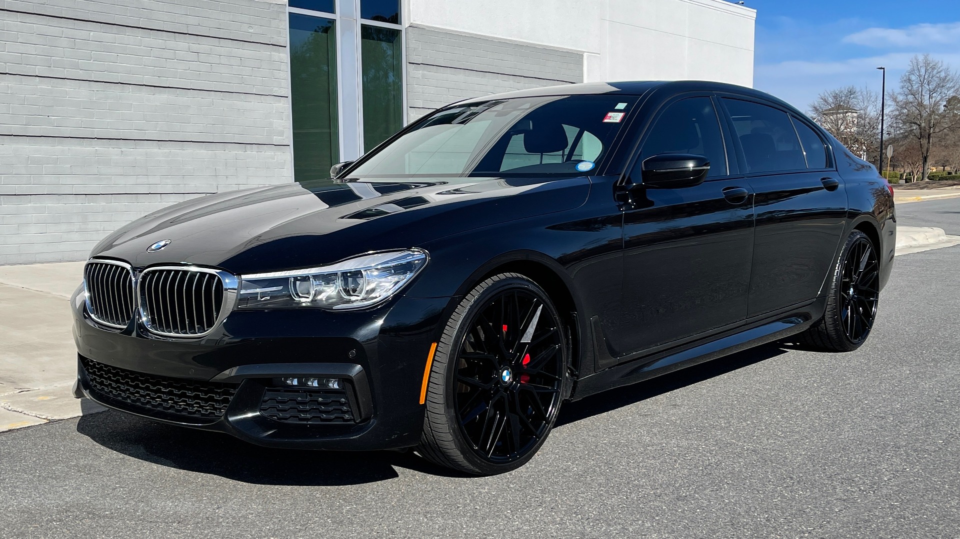 Used 2019 BMW 7 SERIES 740I XDRIVE M-SPORT / CLD WTHR / NAV / SUNROOF / REARVIEW / 22IN WHLS for sale Sold at Formula Imports in Charlotte NC 28227 3