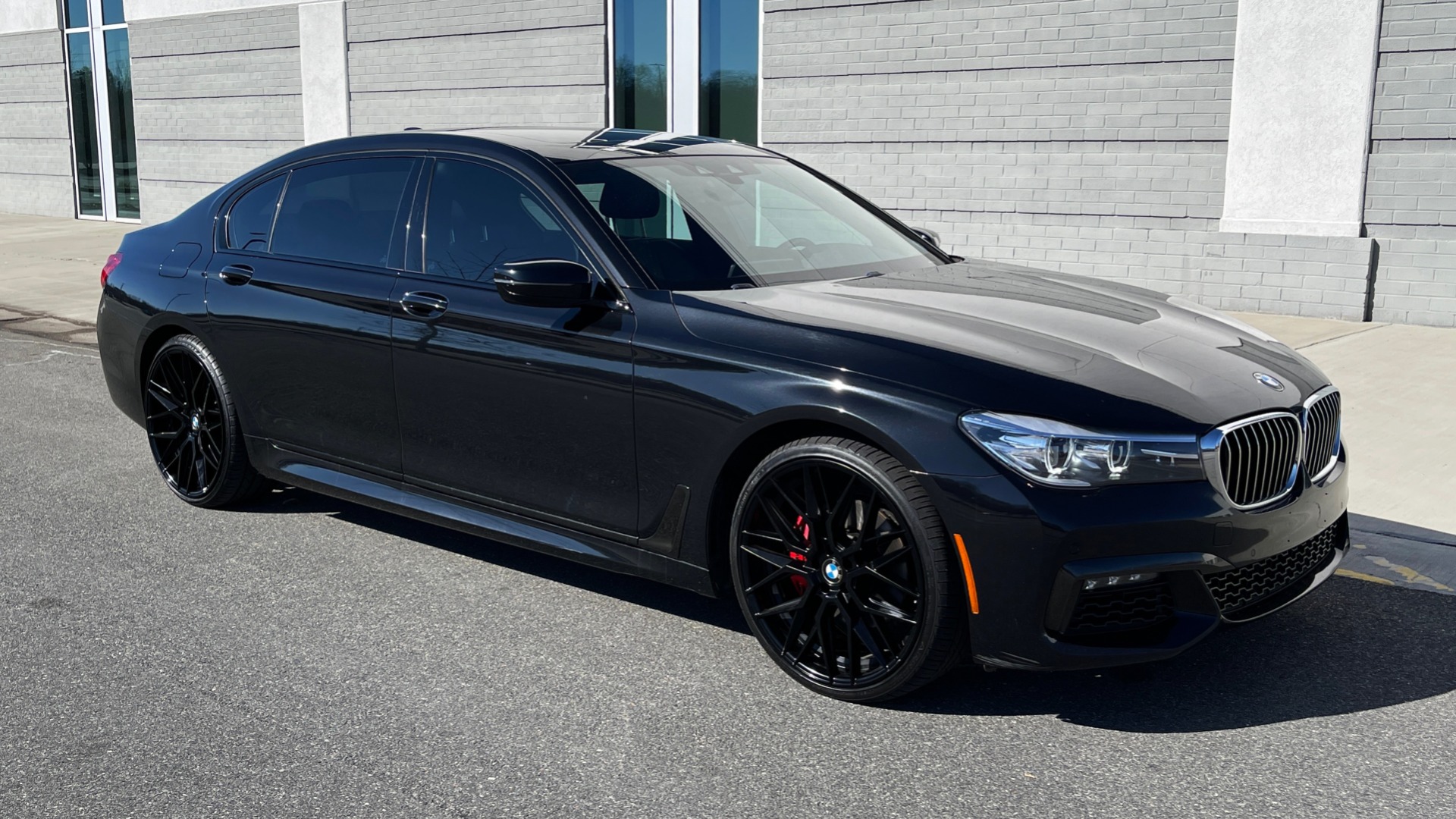 Used 2019 BMW 7 SERIES 740I XDRIVE M-SPORT / CLD WTHR / NAV / SUNROOF / REARVIEW / 22IN WHLS for sale Sold at Formula Imports in Charlotte NC 28227 7