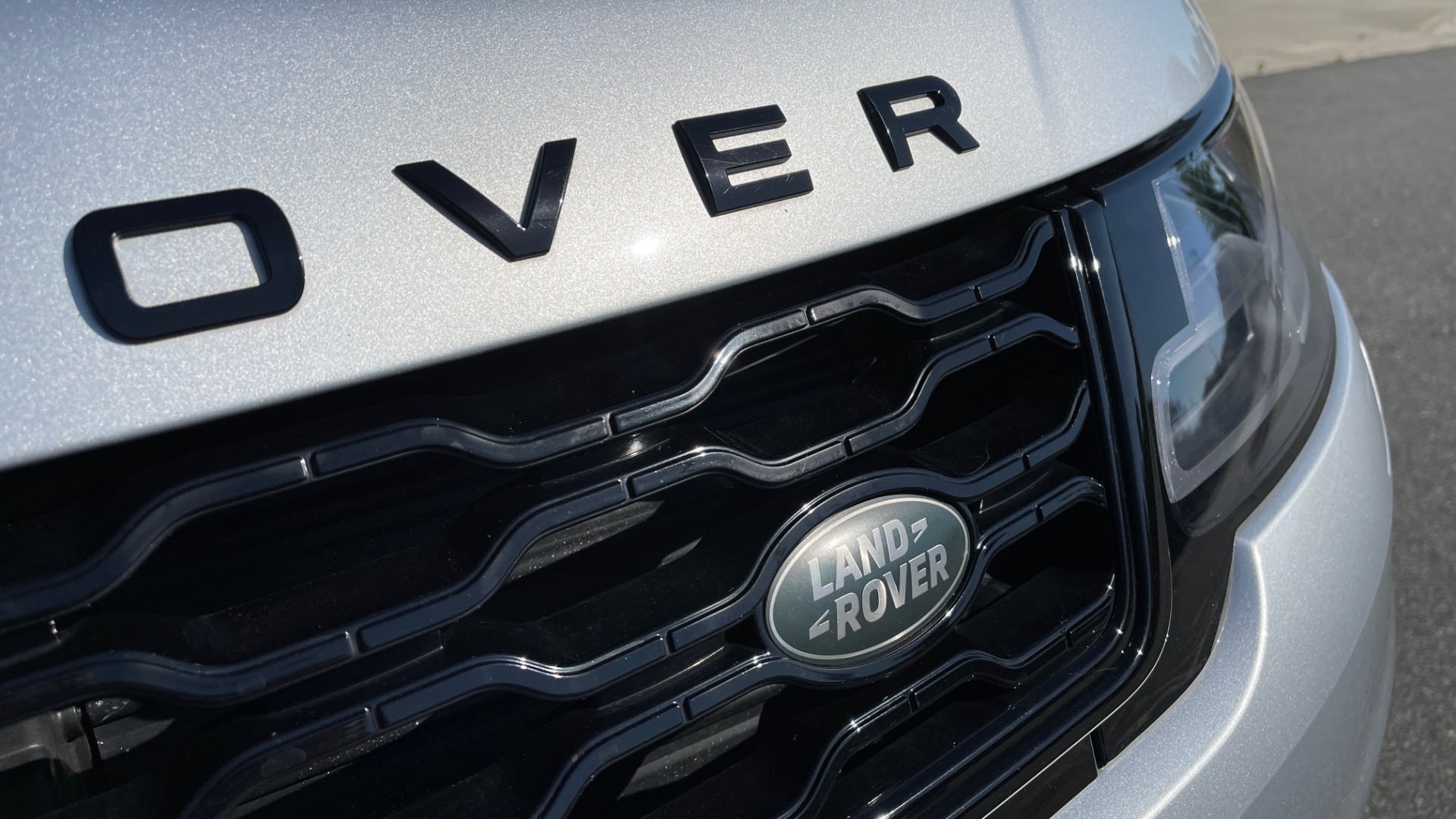 Used 2019 Land Rover RANGE ROVER SPORT HSE DYNAMIC / 3.0L SC V6 / 8-SPD / APPLE / NAV / SUNROOF / REARVIEW for sale Sold at Formula Imports in Charlotte NC 28227 13
