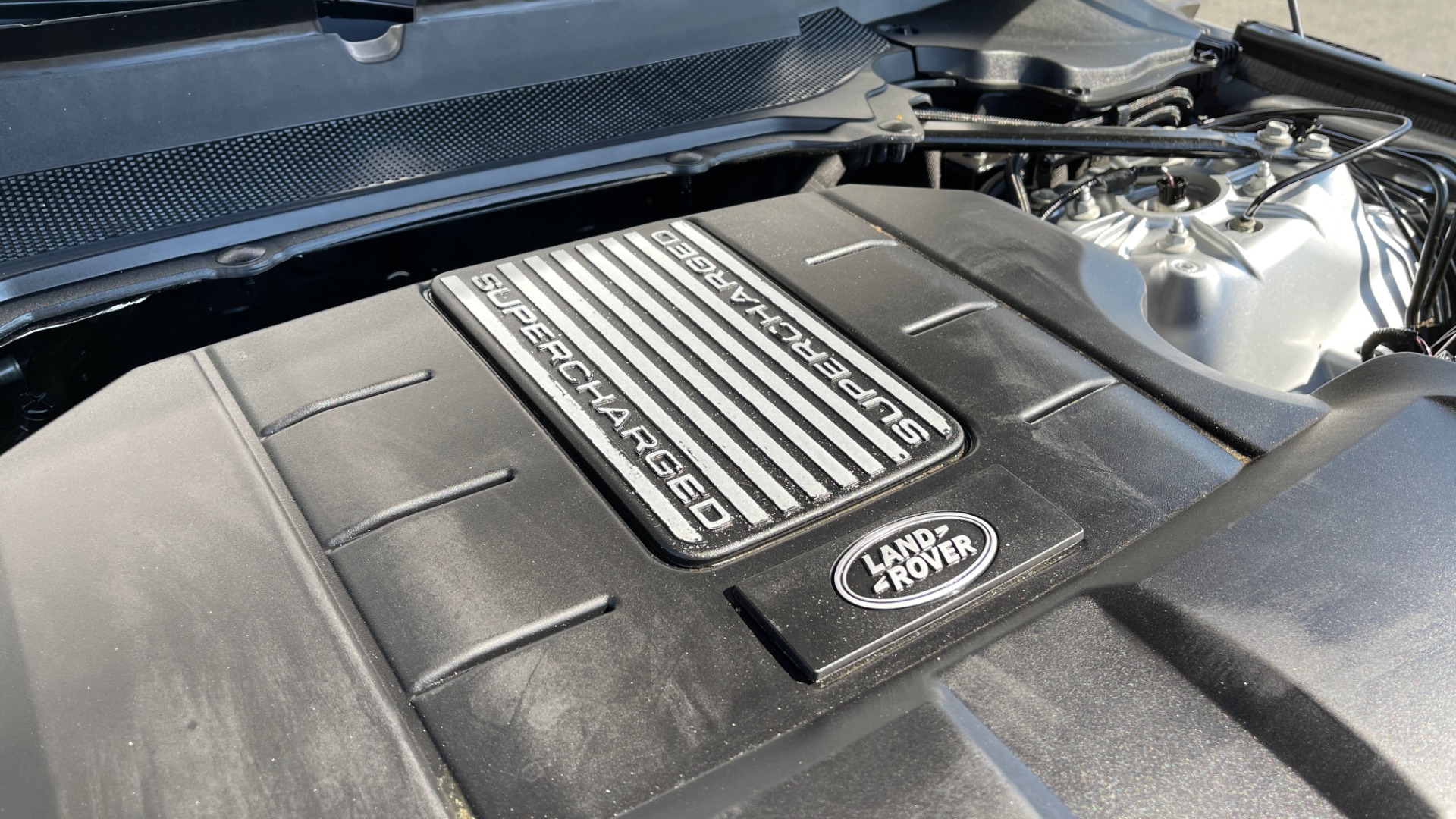 Used 2019 Land Rover RANGE ROVER SPORT HSE DYNAMIC / 3.0L SC V6 / 8-SPD / APPLE / NAV / SUNROOF / REARVIEW for sale Sold at Formula Imports in Charlotte NC 28227 20