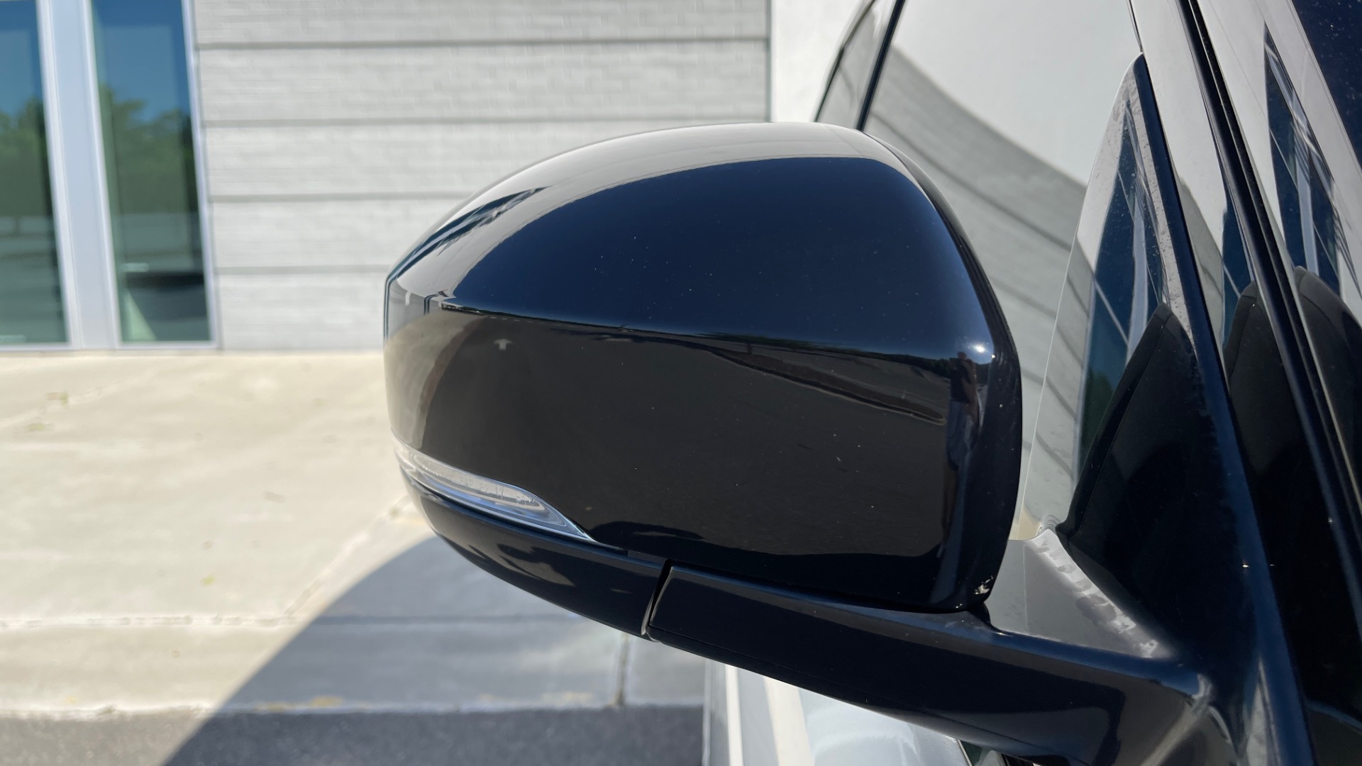 Used 2019 Land Rover RANGE ROVER SPORT HSE DYNAMIC / 3.0L SC V6 / 8-SPD / APPLE / NAV / SUNROOF / REARVIEW for sale Sold at Formula Imports in Charlotte NC 28227 22