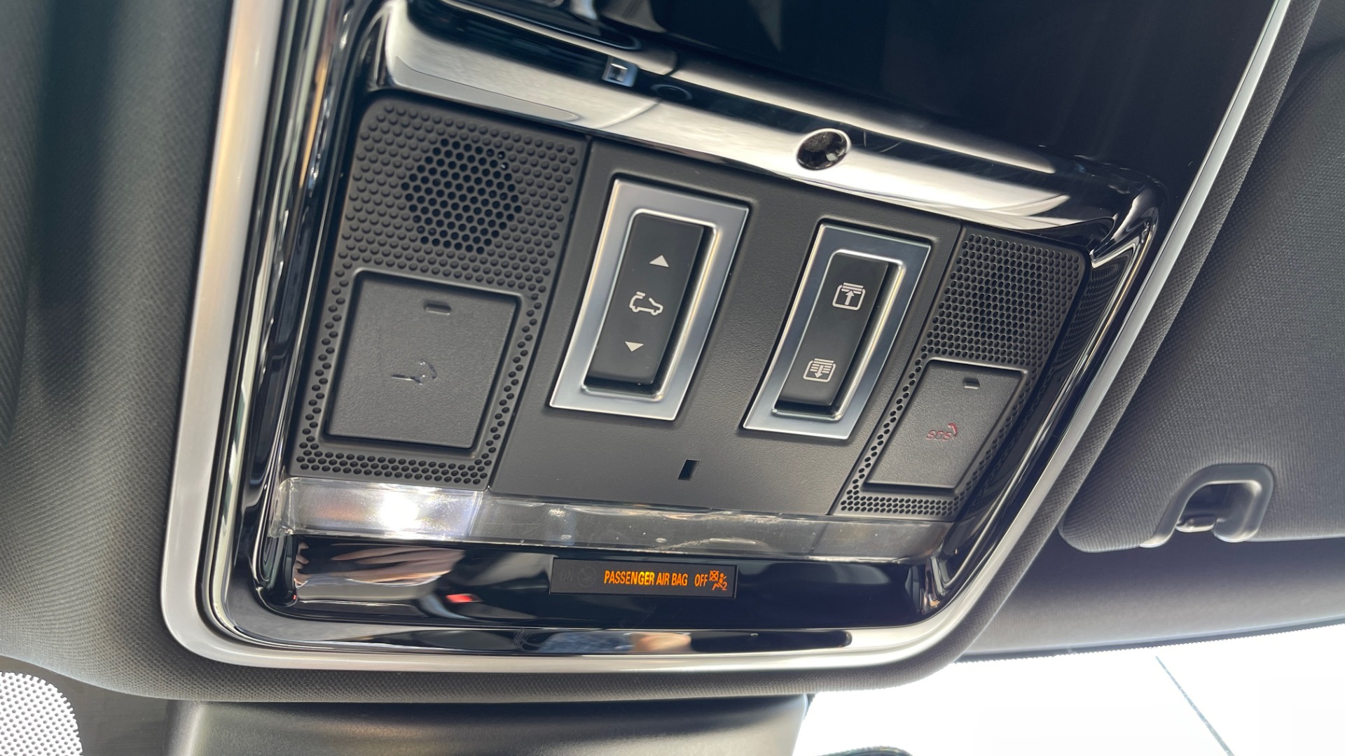 Used 2019 Land Rover RANGE ROVER SPORT HSE DYNAMIC / 3.0L SC V6 / 8-SPD / APPLE / NAV / SUNROOF / REARVIEW for sale Sold at Formula Imports in Charlotte NC 28227 56