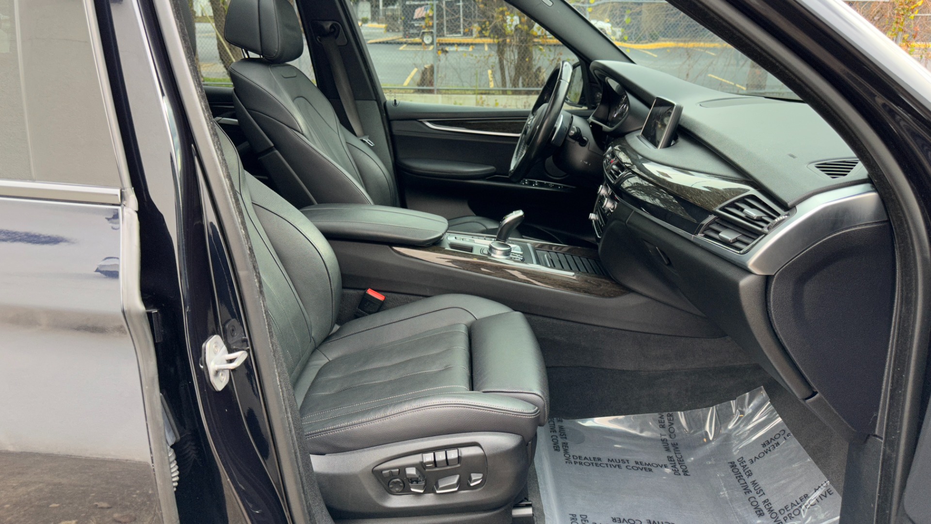 Used 2017 BMW X5 xDrive35i / M SPORT / PREMIUM PACKAGE / APPLE CARPLAY / LUXURY SEATING for sale Sold at Formula Imports in Charlotte NC 28227 30