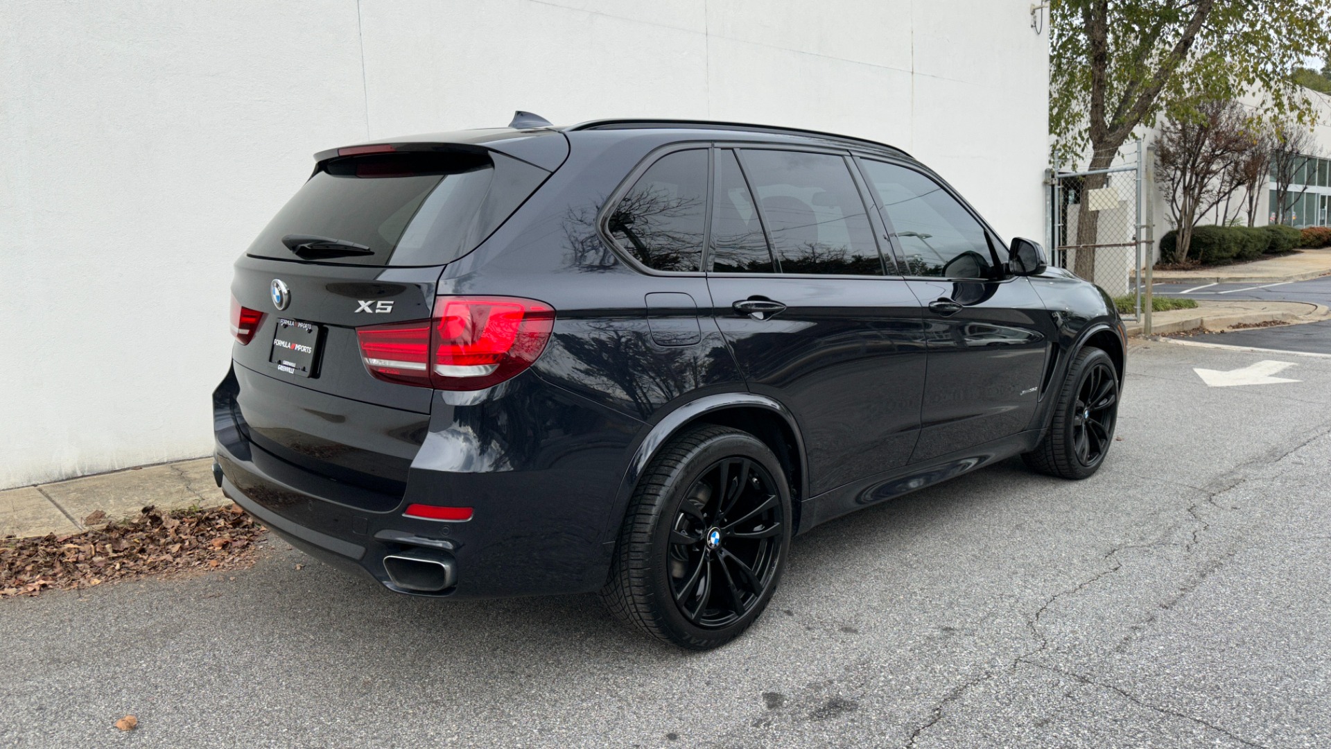 Used 2017 BMW X5 xDrive35i / M SPORT / PREMIUM PACKAGE / APPLE CARPLAY / LUXURY SEATING for sale Sold at Formula Imports in Charlotte NC 28227 7