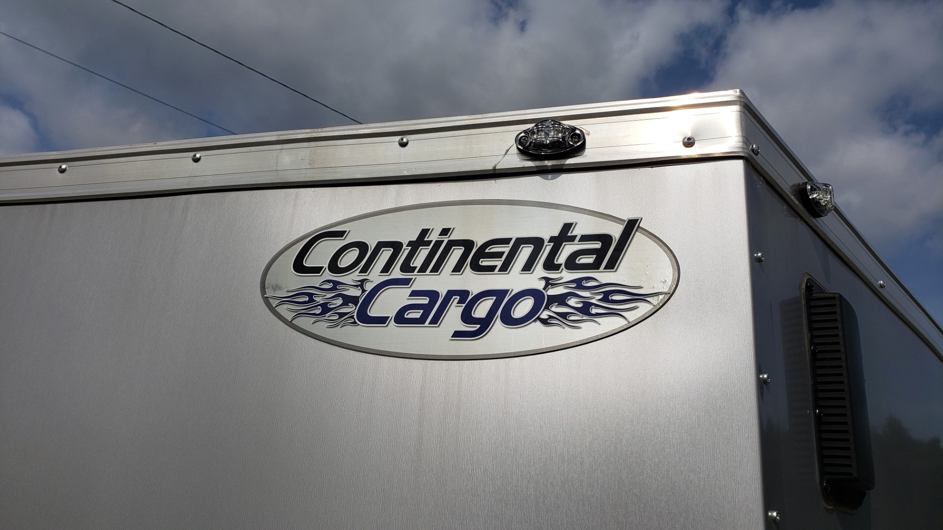 Used 2019 FOREST RIVER INC. CONTINENTAL CARGO 7X14 for sale Sold at Formula Imports in Charlotte NC 28227 5