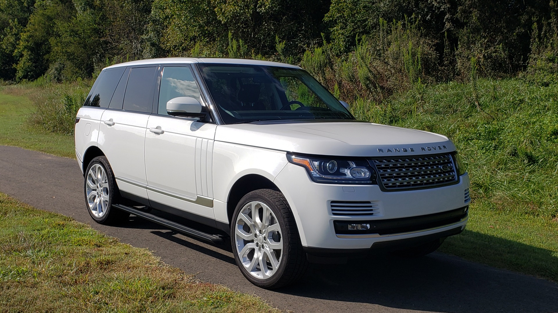 Used 2015 Land Rover Range Rover Supercharged for sale Sold at Formula Imports in Charlotte NC 28227 2