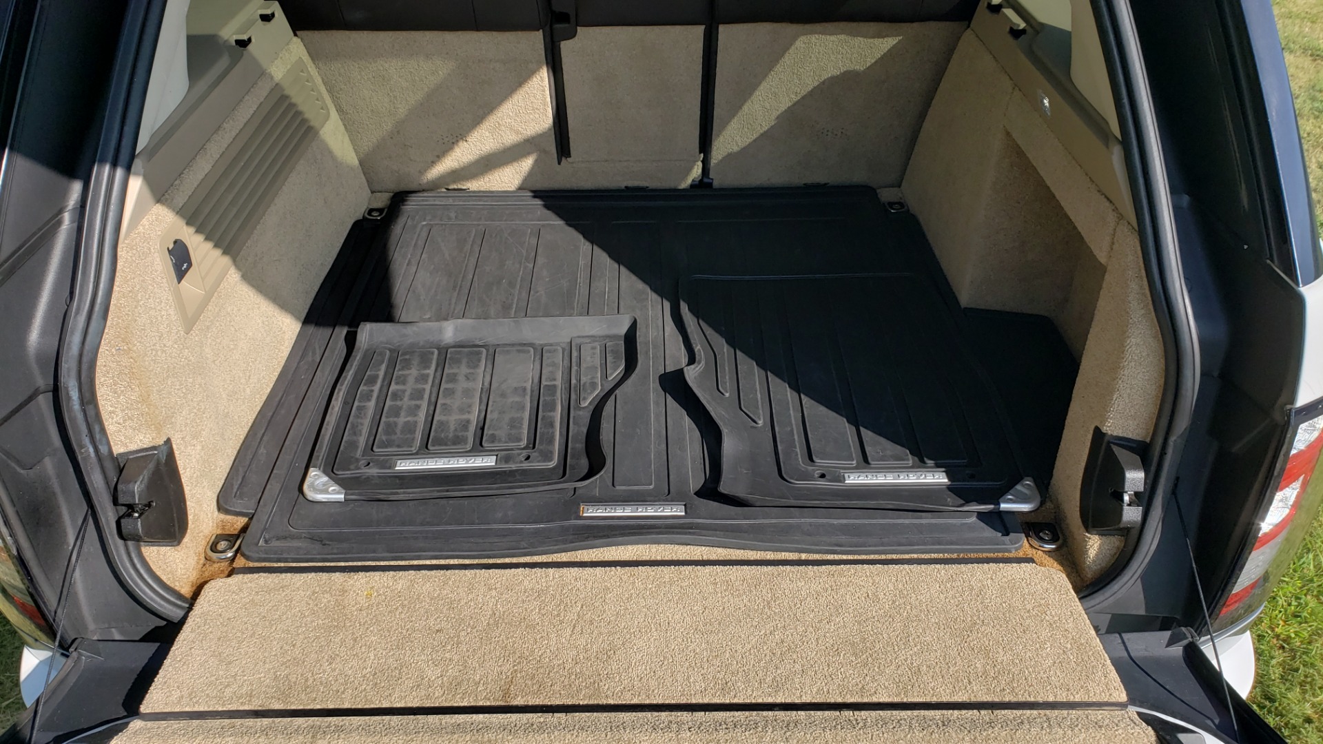 Used 2015 Land Rover Range Rover Supercharged for sale Sold at Formula Imports in Charlotte NC 28227 22