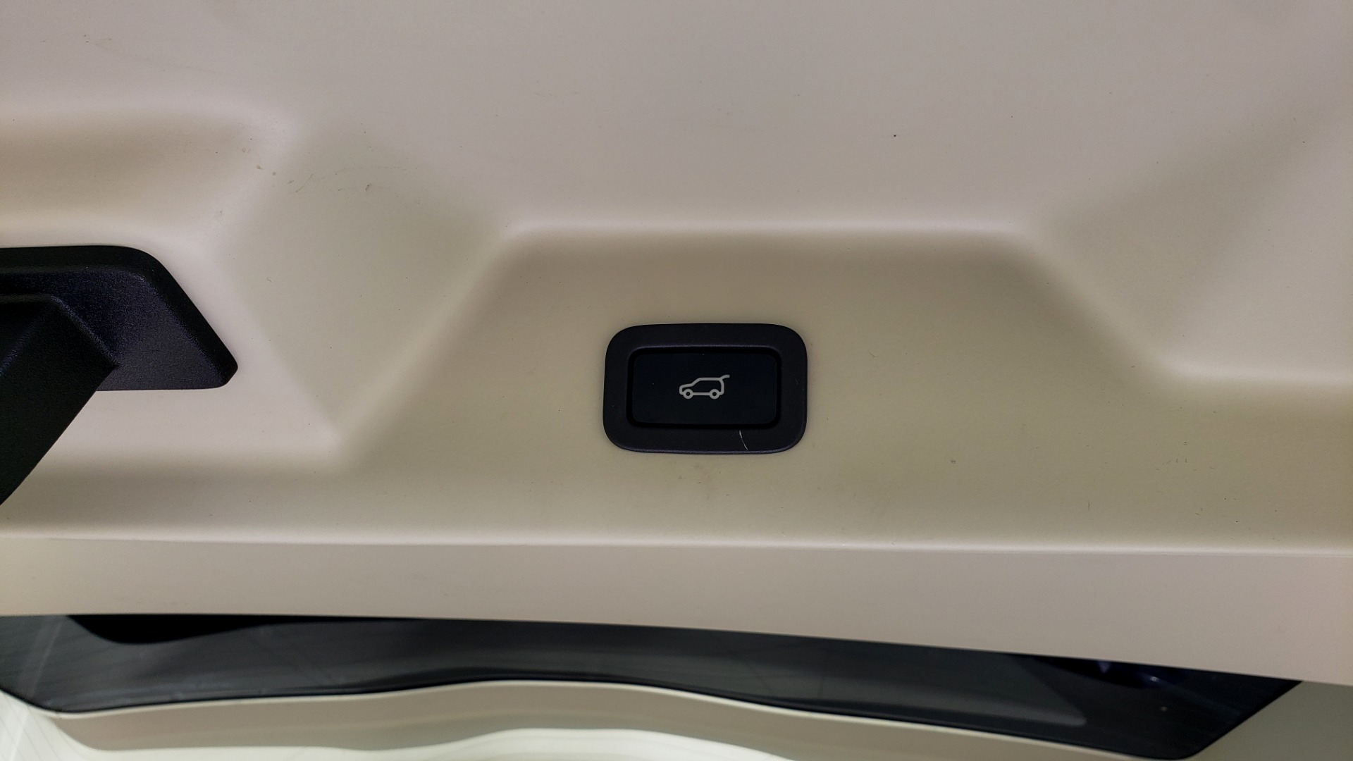 Used 2015 Land Rover Range Rover Supercharged for sale Sold at Formula Imports in Charlotte NC 28227 27