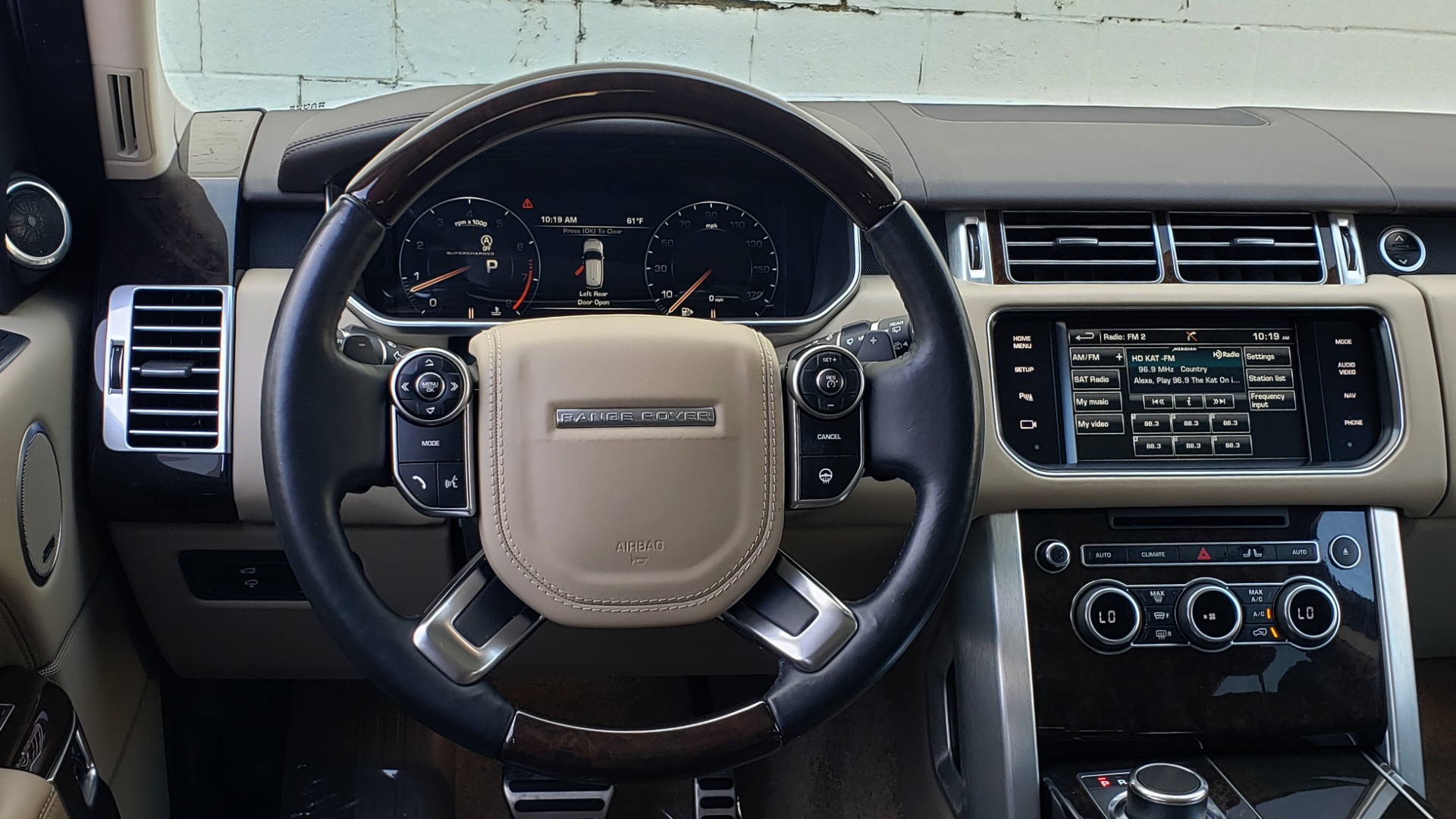 Used 2015 Land Rover Range Rover Supercharged for sale Sold at Formula Imports in Charlotte NC 28227 41