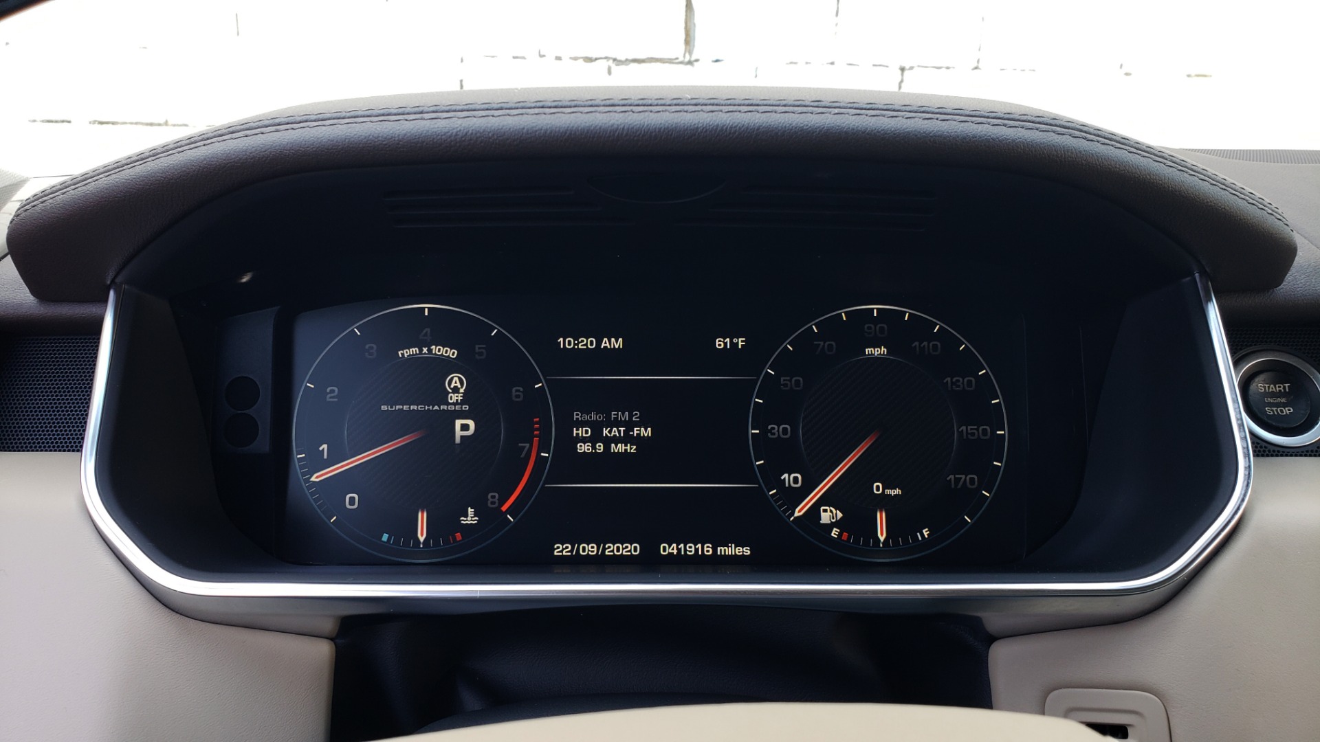 Used 2015 Land Rover Range Rover Supercharged for sale Sold at Formula Imports in Charlotte NC 28227 46