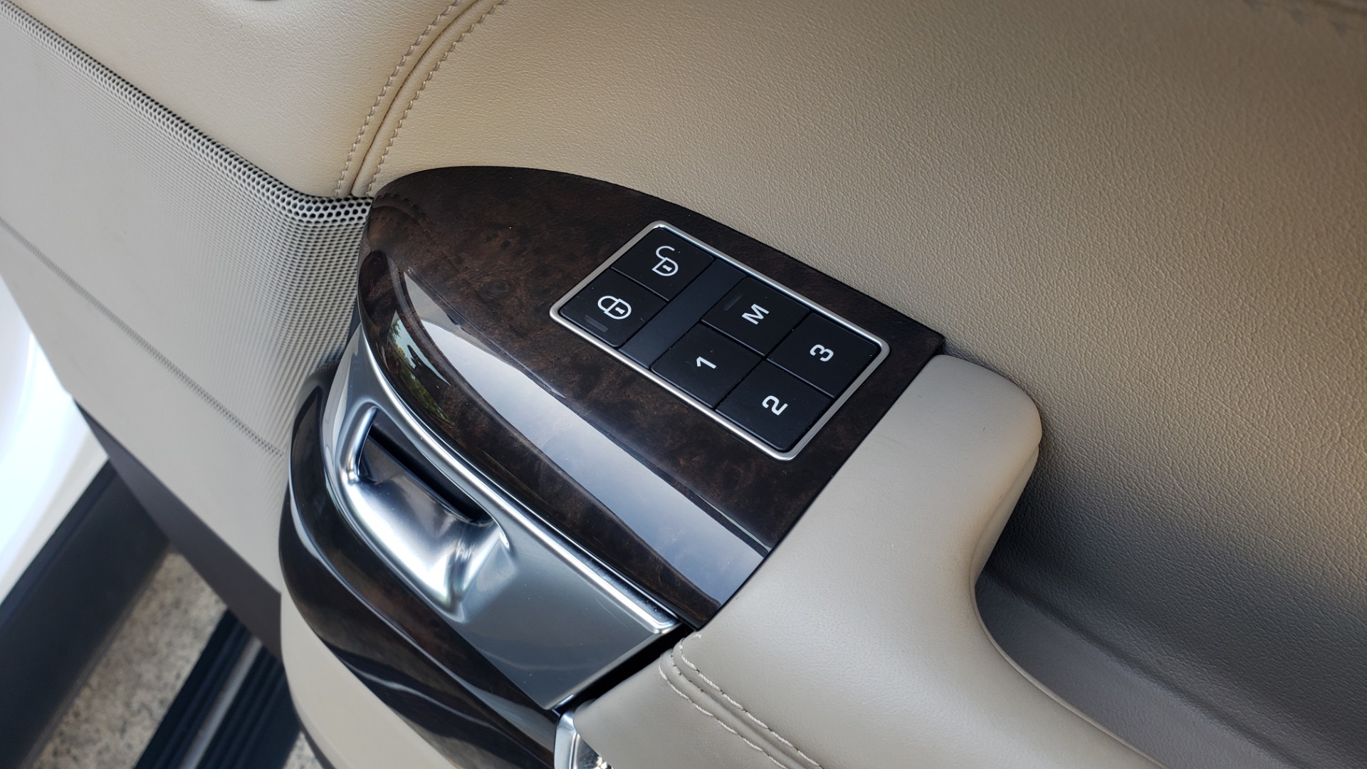 Used 2015 Land Rover Range Rover Supercharged for sale Sold at Formula Imports in Charlotte NC 28227 69