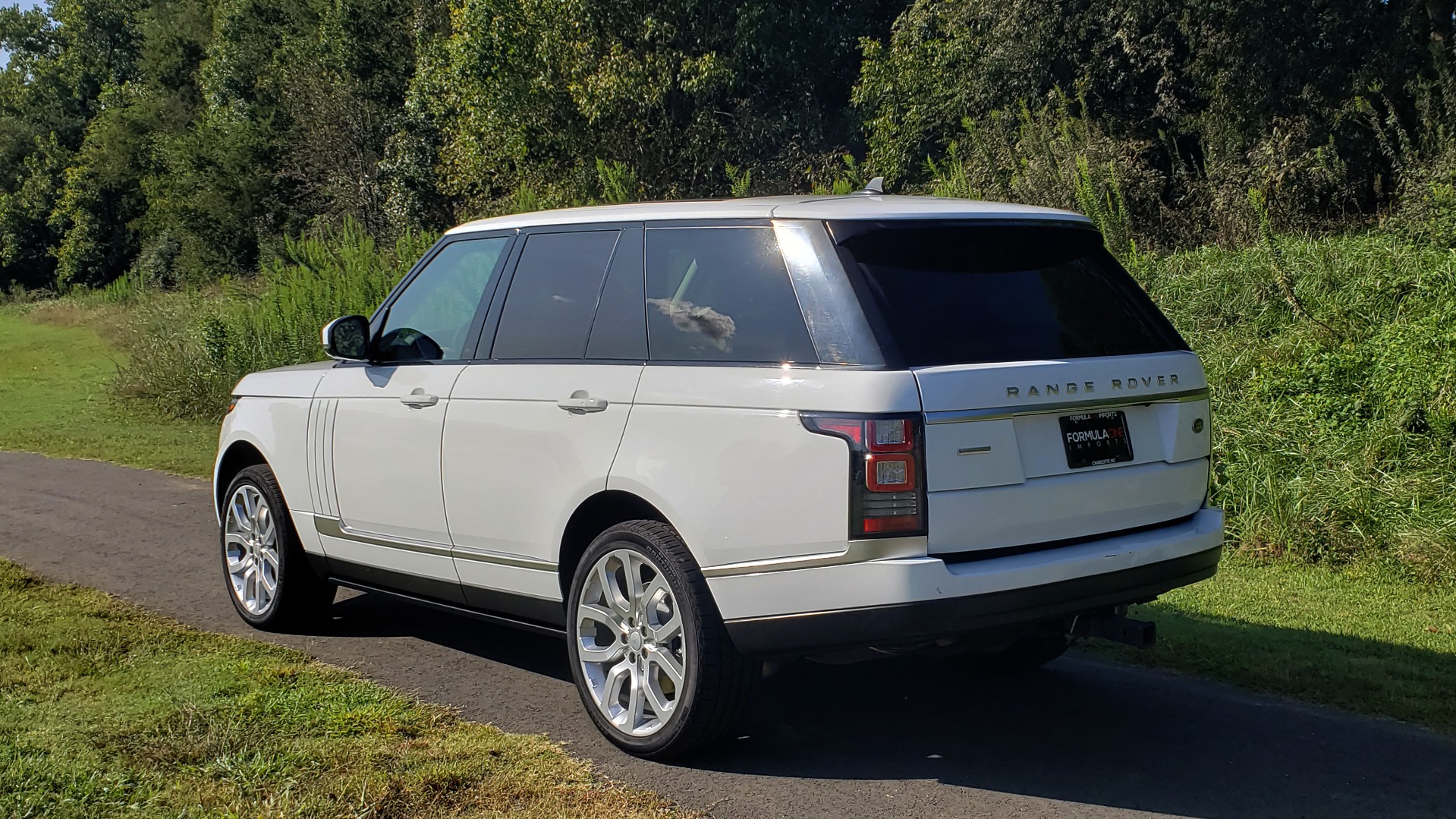 Used 2015 Land Rover Range Rover Supercharged for sale Sold at Formula Imports in Charlotte NC 28227 8