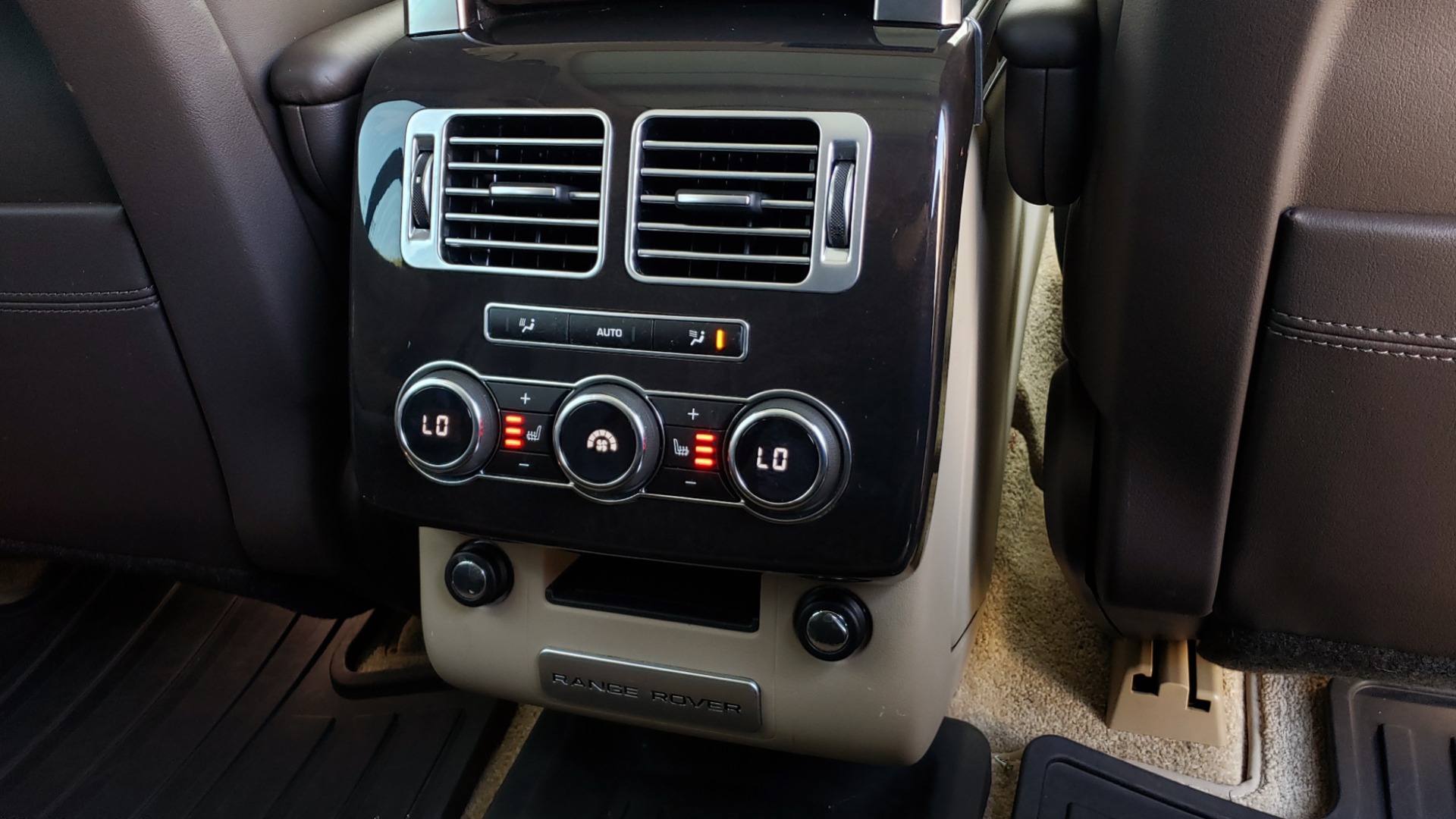 Used 2015 Land Rover Range Rover Supercharged for sale Sold at Formula Imports in Charlotte NC 28227 81