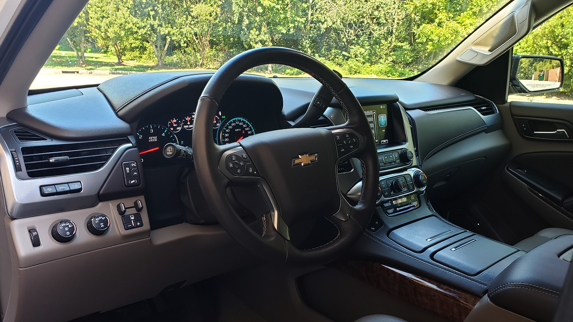 Used 2018 Chevrolet TAHOE PREMIER 4WD / 6.2L V8 / NAV / SUNROOF / ENT / BOSE / 3-ROW / REARVIEW for sale Sold at Formula Imports in Charlotte NC 28227 42