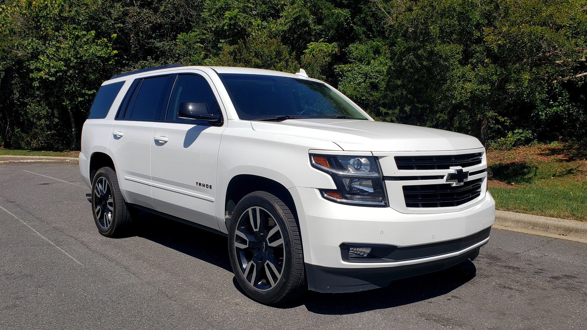 Used 2018 Chevrolet TAHOE PREMIER 4WD / 6.2L V8 / NAV / SUNROOF / ENT / BOSE / 3-ROW / REARVIEW for sale Sold at Formula Imports in Charlotte NC 28227 6
