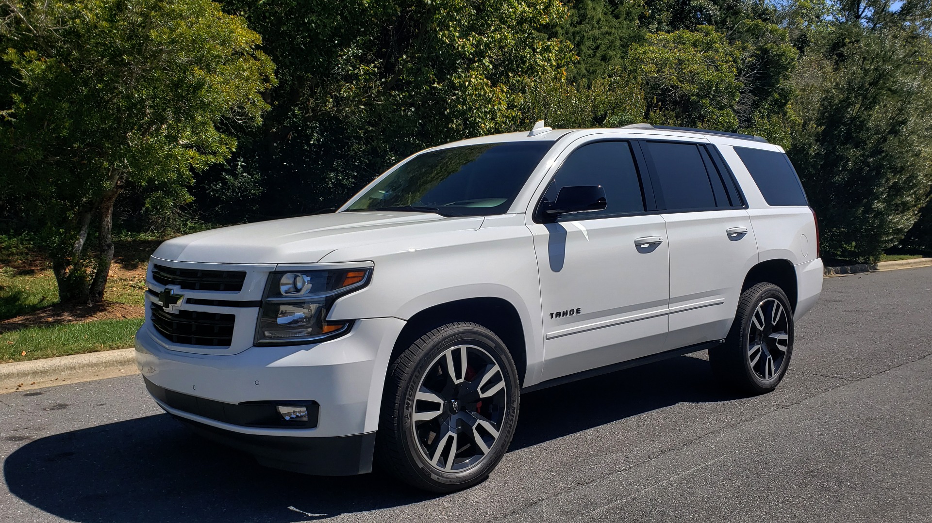 Used 2018 Chevrolet TAHOE PREMIER 4WD / 6.2L V8 / NAV / SUNROOF / ENT / BOSE / 3-ROW / REARVIEW for sale Sold at Formula Imports in Charlotte NC 28227 7