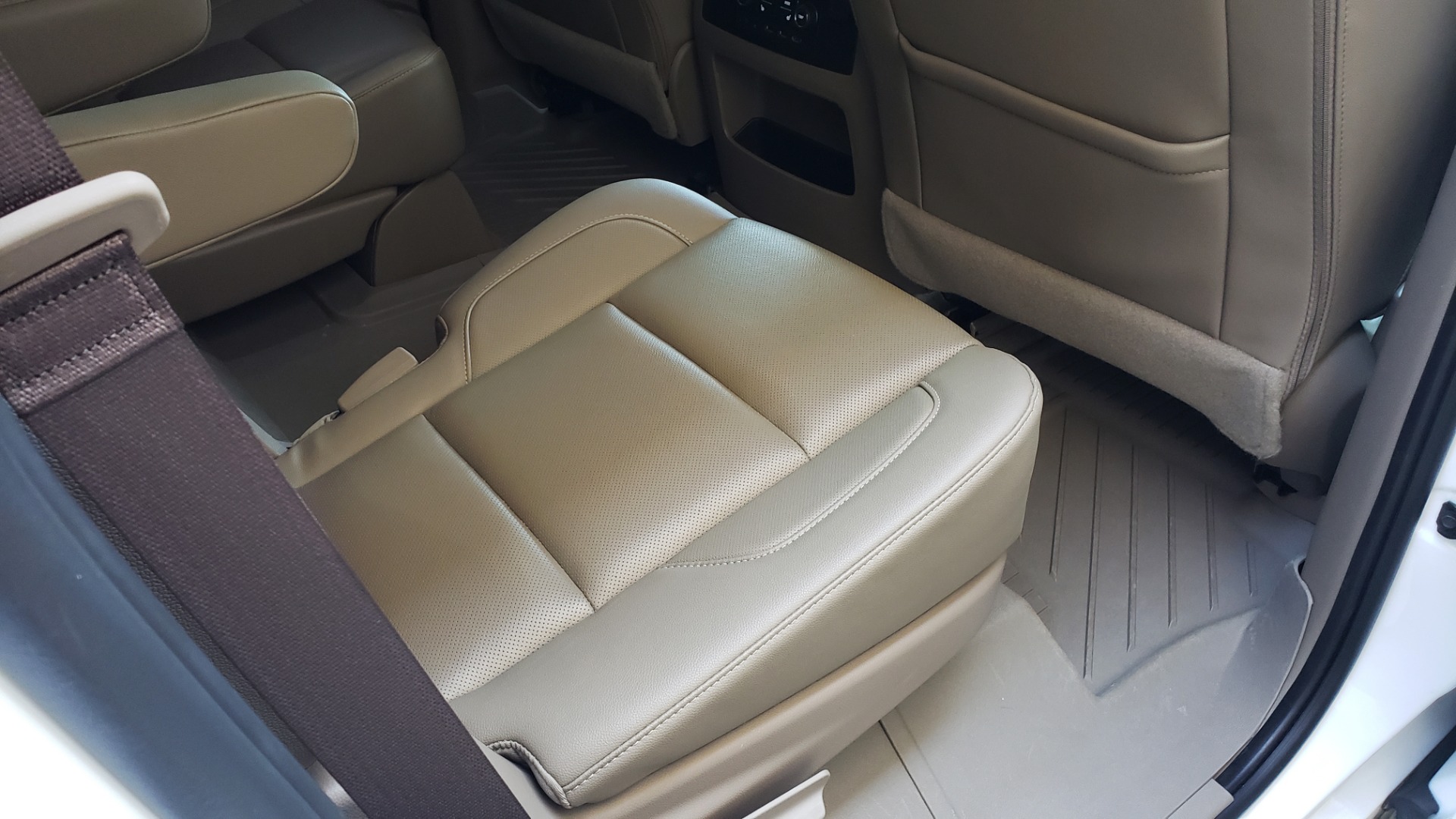 Used 2018 Chevrolet TAHOE PREMIER 4WD / 6.2L V8 / NAV / SUNROOF / ENT / BOSE / 3-ROW / REARVIEW for sale Sold at Formula Imports in Charlotte NC 28227 75