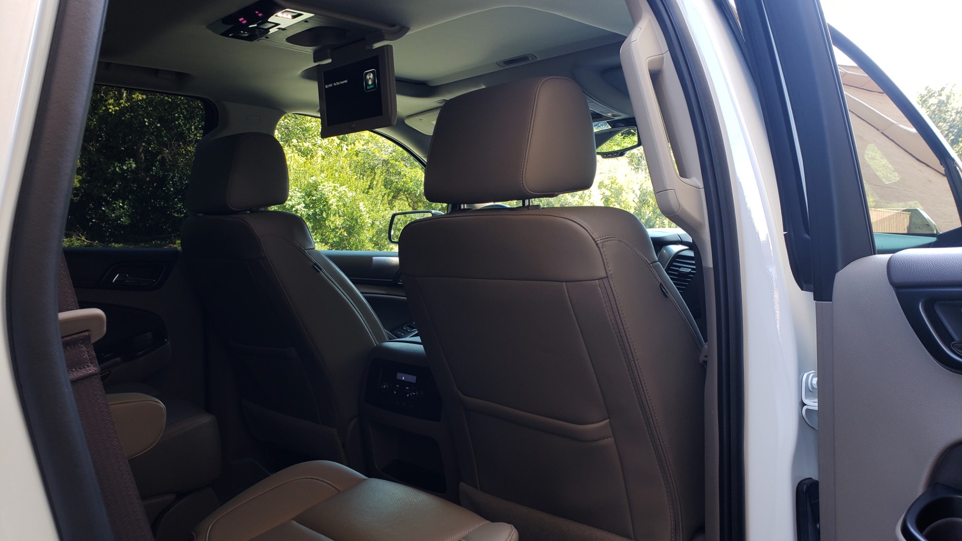 Used 2018 Chevrolet TAHOE PREMIER 4WD / 6.2L V8 / NAV / SUNROOF / ENT / BOSE / 3-ROW / REARVIEW for sale Sold at Formula Imports in Charlotte NC 28227 77
