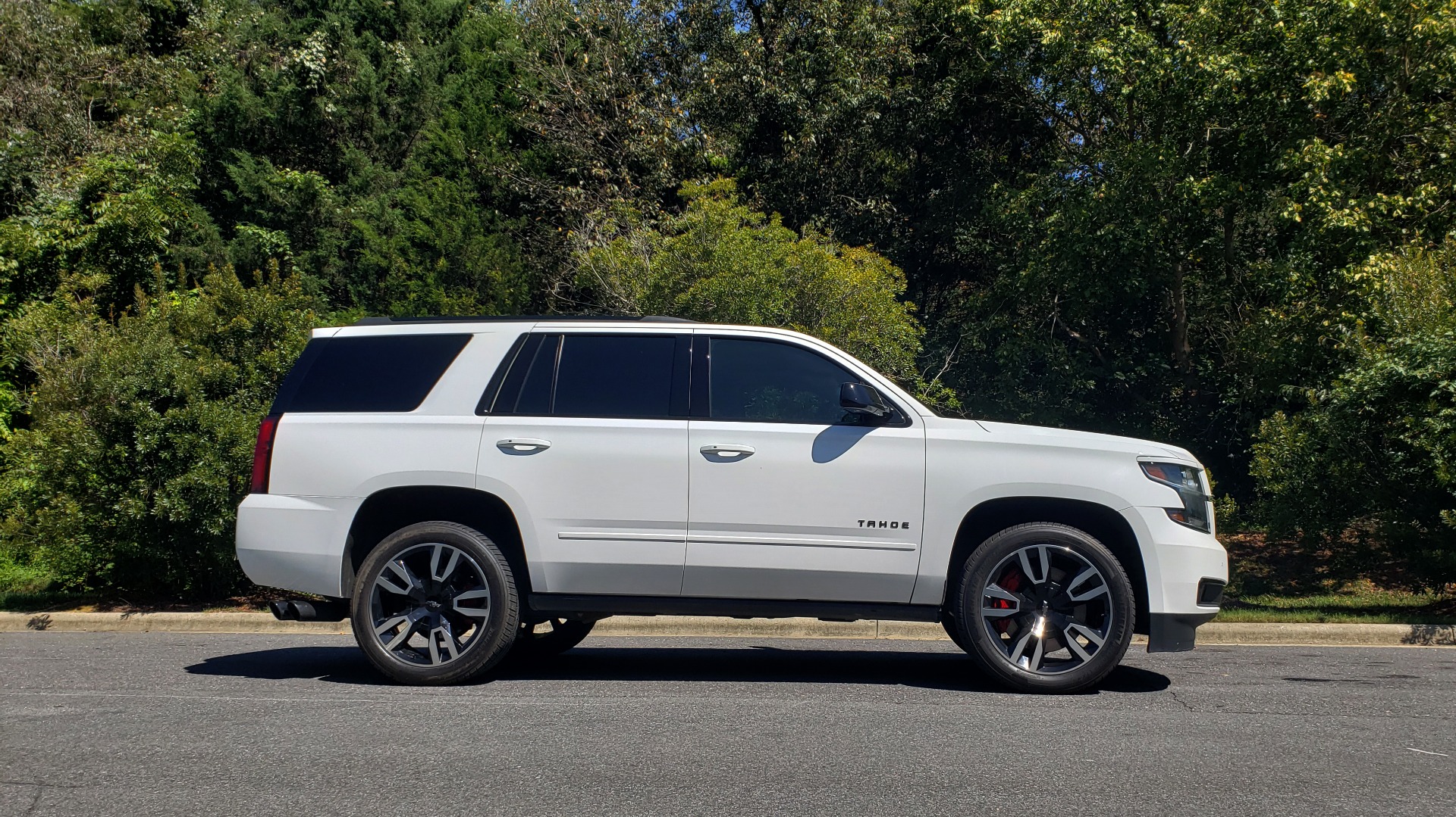 Used 2018 Chevrolet TAHOE PREMIER 4WD / 6.2L V8 / NAV / SUNROOF / ENT / BOSE / 3-ROW / REARVIEW for sale Sold at Formula Imports in Charlotte NC 28227 8