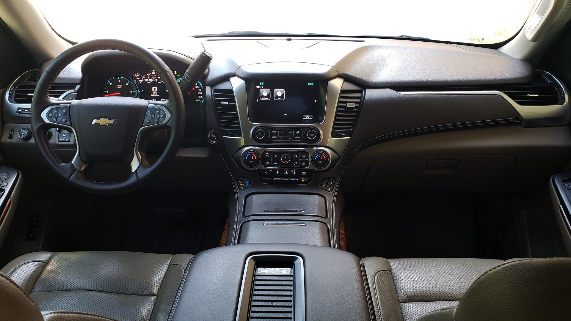 Used 2018 Chevrolet TAHOE PREMIER 4WD / 6.2L V8 / NAV / SUNROOF / ENT / BOSE / 3-ROW / REARVIEW for sale Sold at Formula Imports in Charlotte NC 28227 81