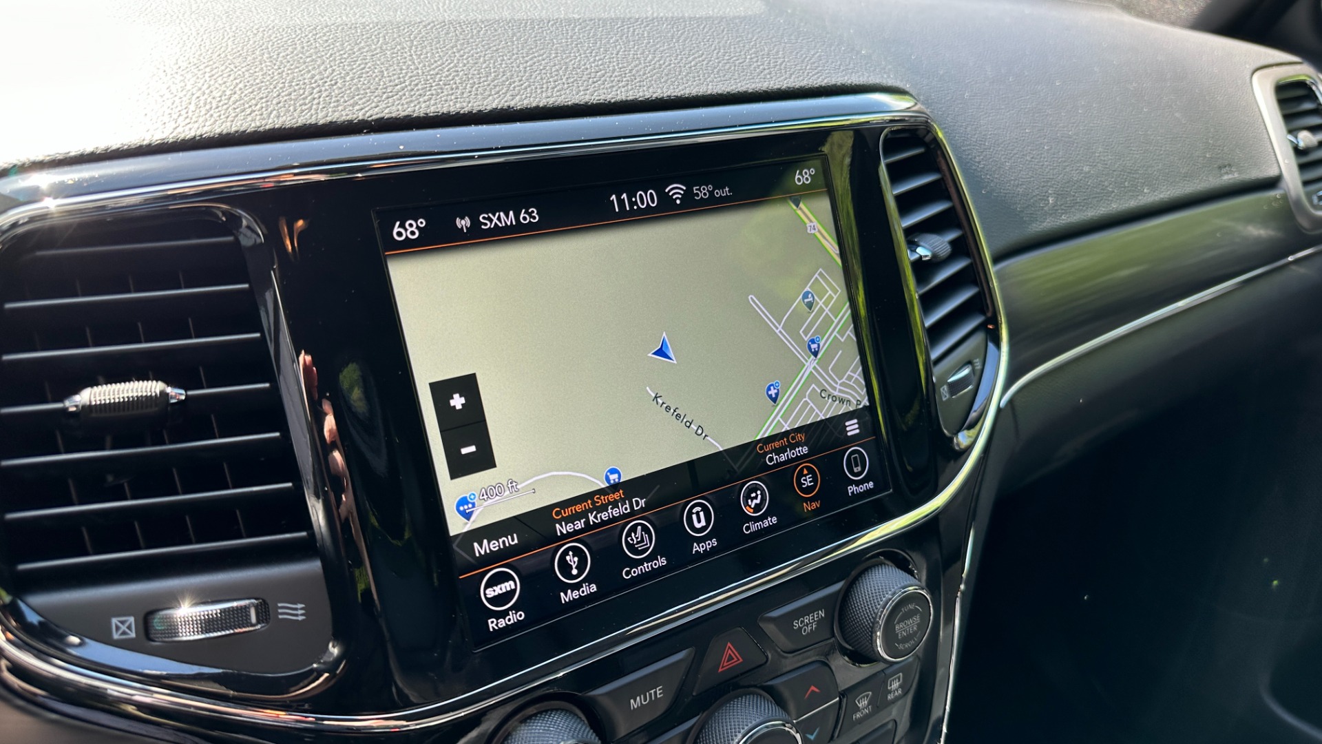 Used 2019 Jeep GRAND CHEROKEE LIMITED 4X4 / NAV / SUNROOF / BLIND SPOT MONITOR / REARVIEW for sale Sold at Formula Imports in Charlotte NC 28227 18