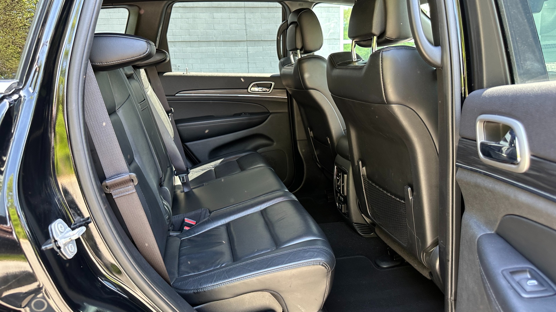 Used 2019 Jeep GRAND CHEROKEE LIMITED 4X4 / NAV / SUNROOF / BLIND SPOT MONITOR / REARVIEW for sale Sold at Formula Imports in Charlotte NC 28227 30