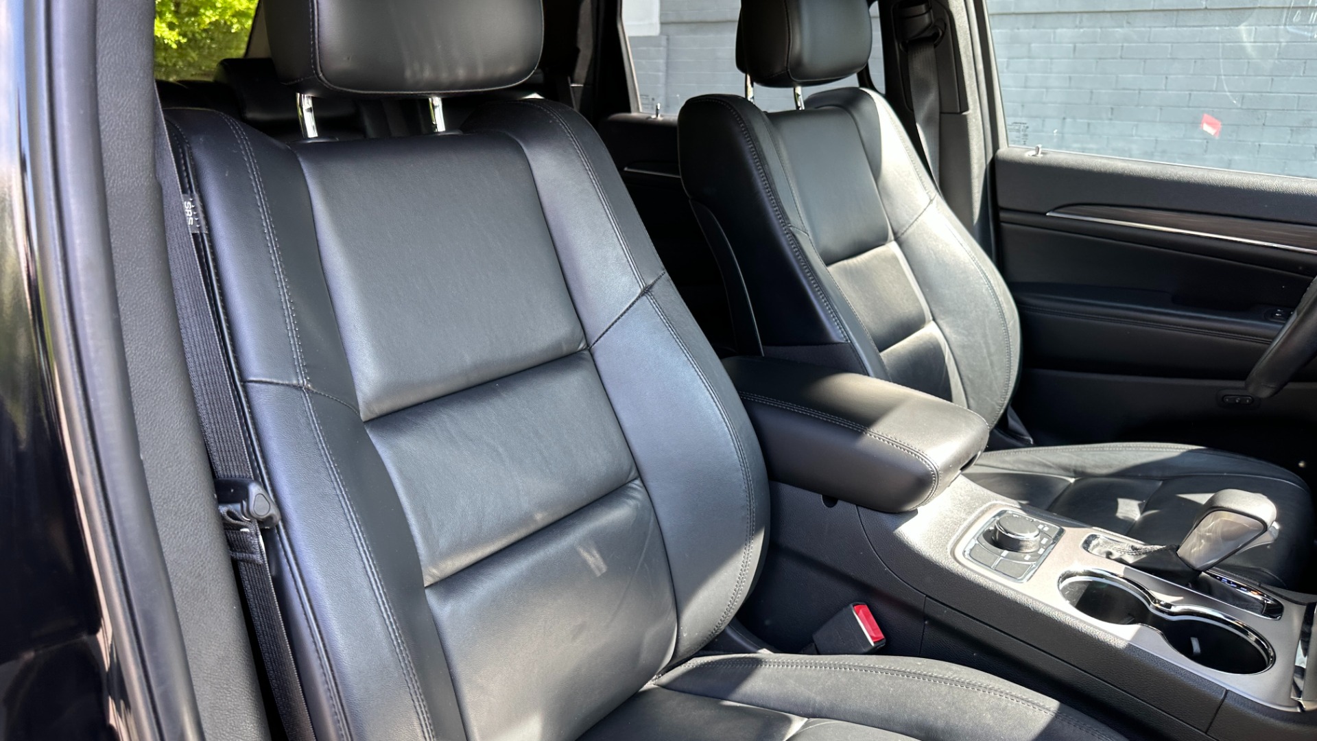 Used 2019 Jeep GRAND CHEROKEE LIMITED 4X4 / NAV / SUNROOF / BLIND SPOT MONITOR / REARVIEW for sale Sold at Formula Imports in Charlotte NC 28227 36