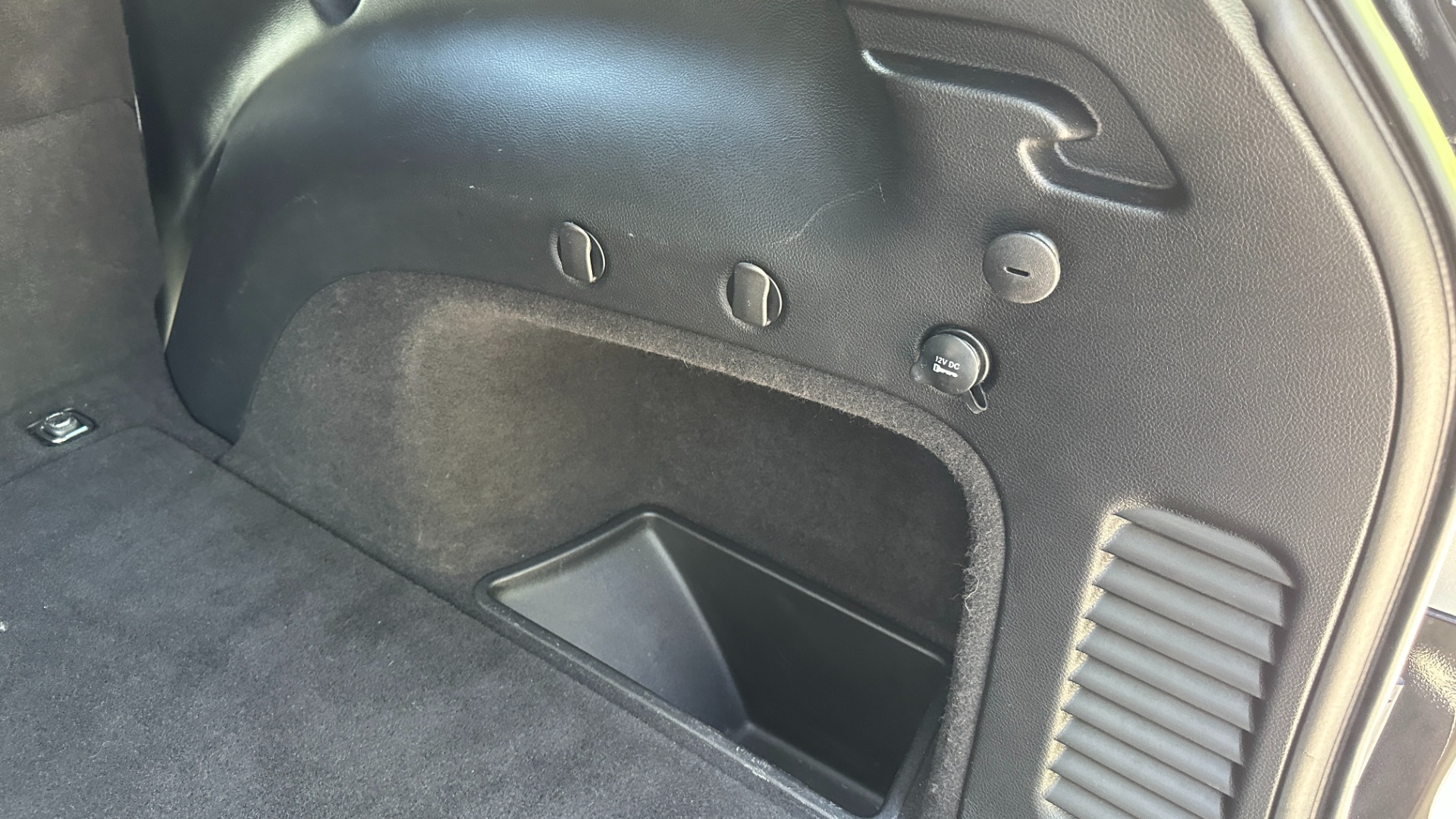 Used 2019 Jeep GRAND CHEROKEE LIMITED 4X4 / NAV / SUNROOF / BLIND SPOT MONITOR / REARVIEW for sale Sold at Formula Imports in Charlotte NC 28227 40