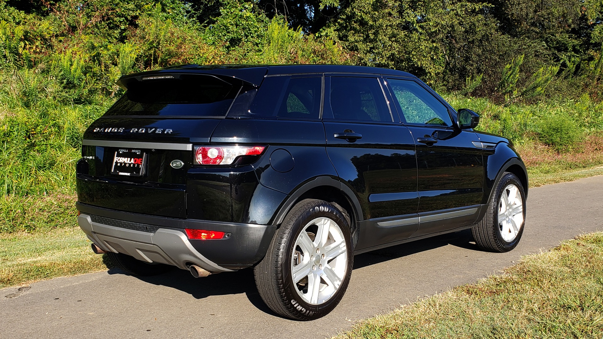 Used 2015 Land Rover RANGE ROVER EVOQUE PURE PREMIUM / PURE PLUS / CLIMATE COMFORT / REARVIEW for sale Sold at Formula Imports in Charlotte NC 28227 2