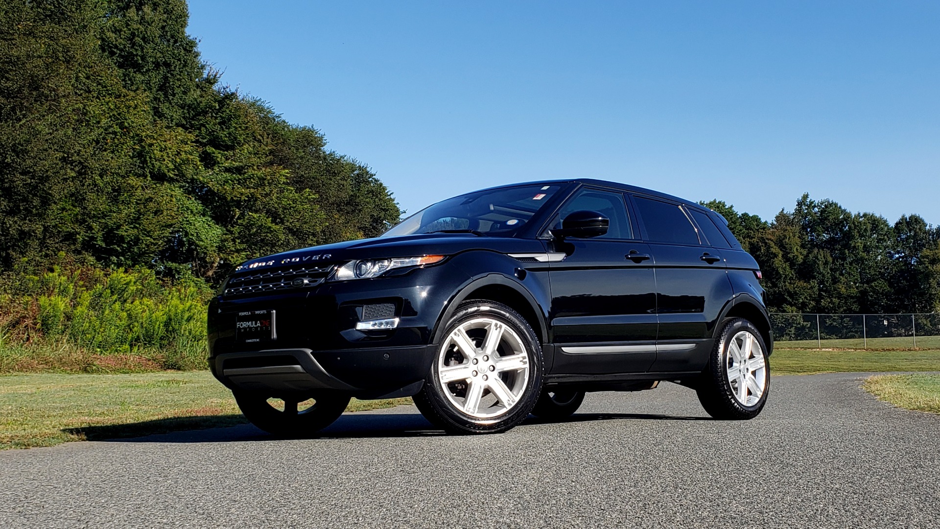 Used 2015 Land Rover RANGE ROVER EVOQUE PURE PREMIUM / PURE PLUS / CLIMATE COMFORT / REARVIEW for sale Sold at Formula Imports in Charlotte NC 28227 3