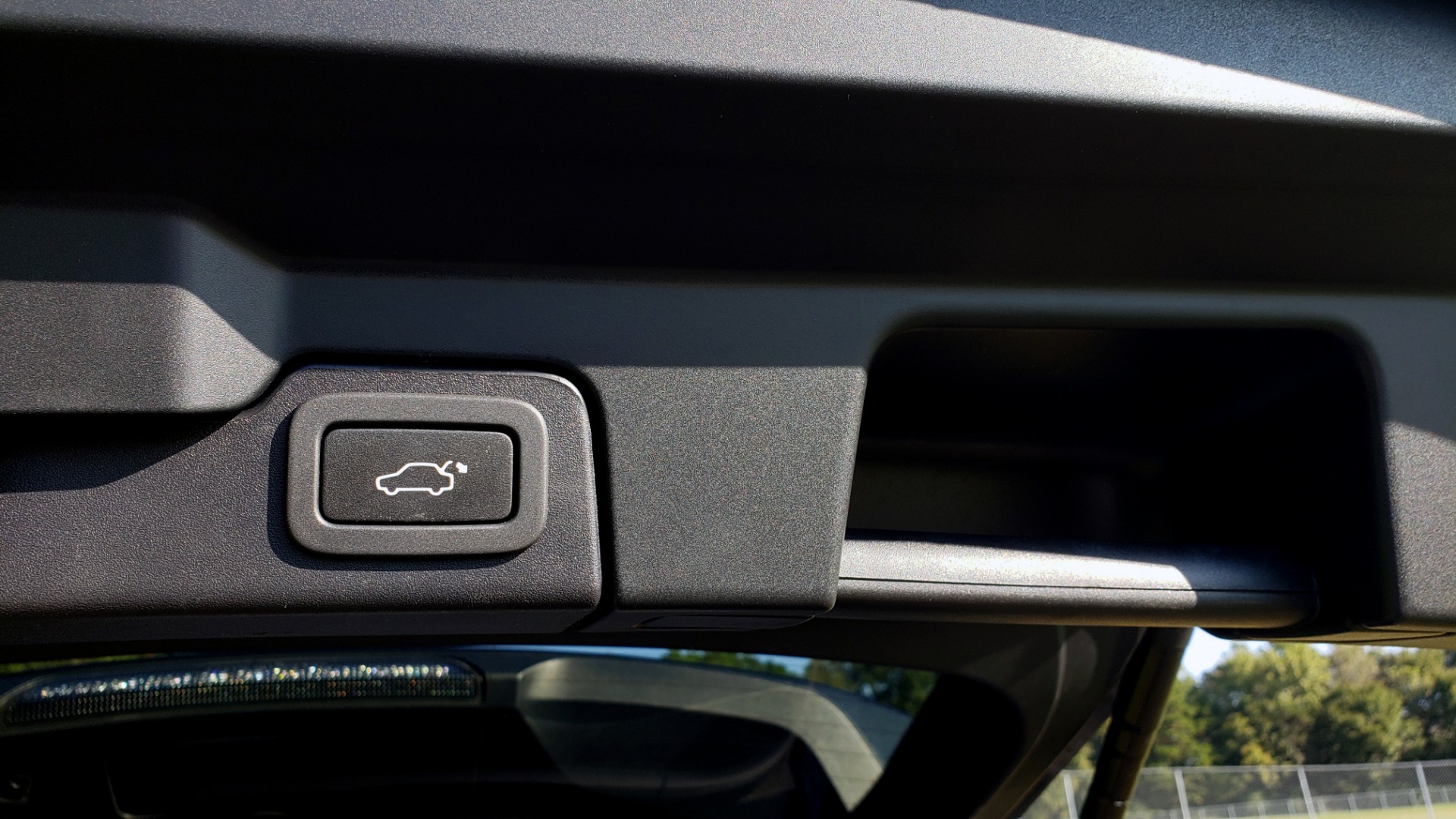 Used 2015 Land Rover RANGE ROVER EVOQUE PURE PREMIUM / PURE PLUS / CLIMATE COMFORT / REARVIEW for sale Sold at Formula Imports in Charlotte NC 28227 30