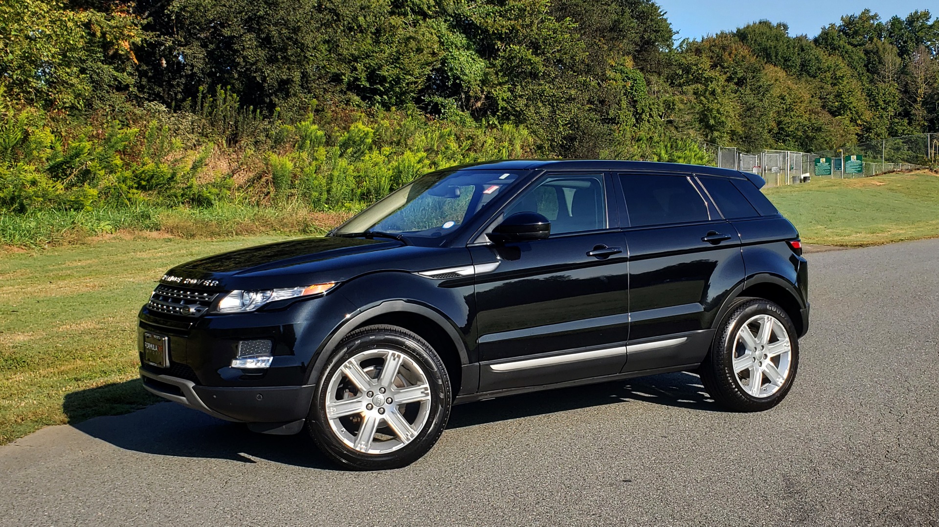 Used 2015 Land Rover RANGE ROVER EVOQUE PURE PREMIUM / PURE PLUS / CLIMATE COMFORT / REARVIEW for sale Sold at Formula Imports in Charlotte NC 28227 5