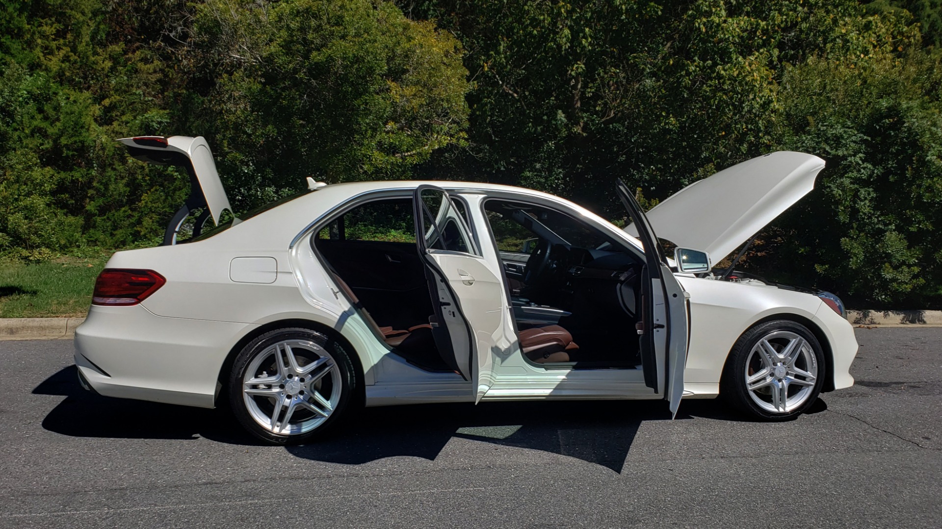 Used 2014 Mercedes-Benz E-CLASS E 350 SPORT / PREM 1 PKG / NAV / LIGHTING / KEYLESS-GO for sale Sold at Formula Imports in Charlotte NC 28227 10