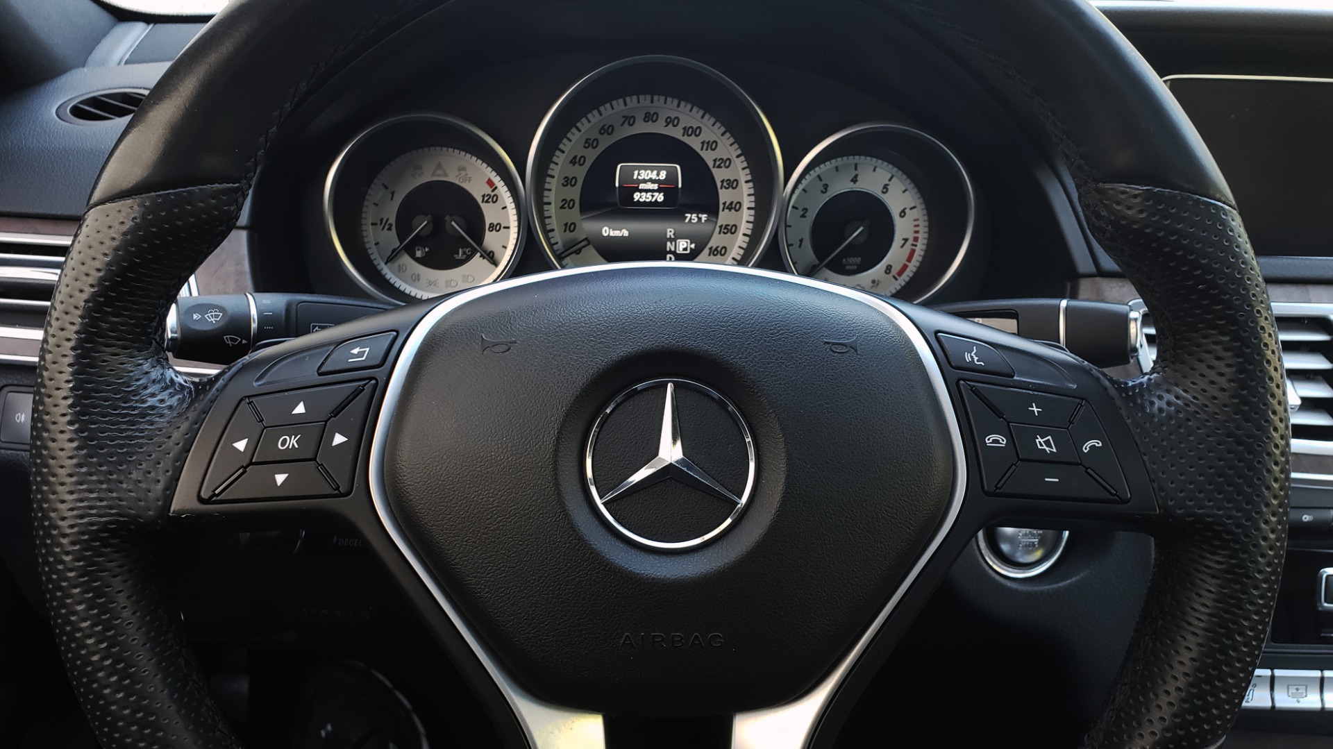 Used 2014 Mercedes-Benz E-CLASS E 350 SPORT / PREM 1 PKG / NAV / LIGHTING / KEYLESS-GO for sale Sold at Formula Imports in Charlotte NC 28227 39