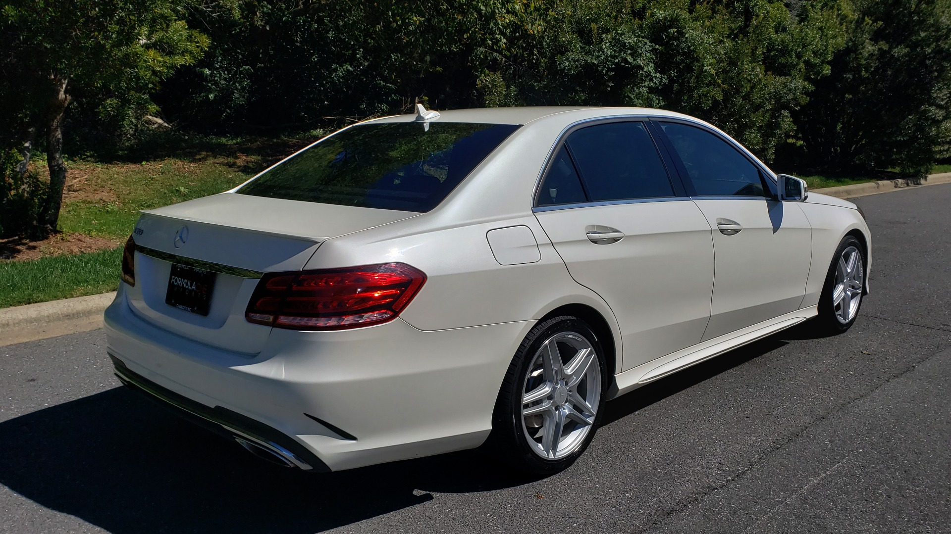 Used 2014 Mercedes-Benz E-CLASS E 350 SPORT / PREM 1 PKG / NAV / LIGHTING / KEYLESS-GO for sale Sold at Formula Imports in Charlotte NC 28227 6