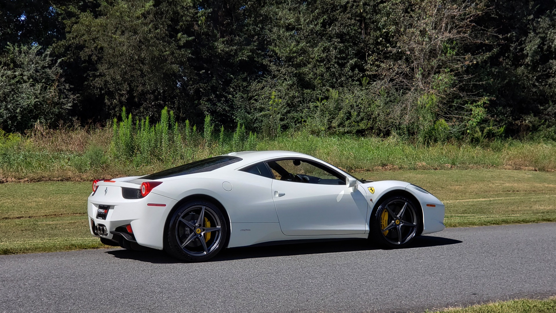 Used 2012 Ferrari 458 ITALIA COUPE / 4.5L V8 / 7-SPEED AUTO / LOW MILES SUPER CLEAN for sale Sold at Formula Imports in Charlotte NC 28227 13